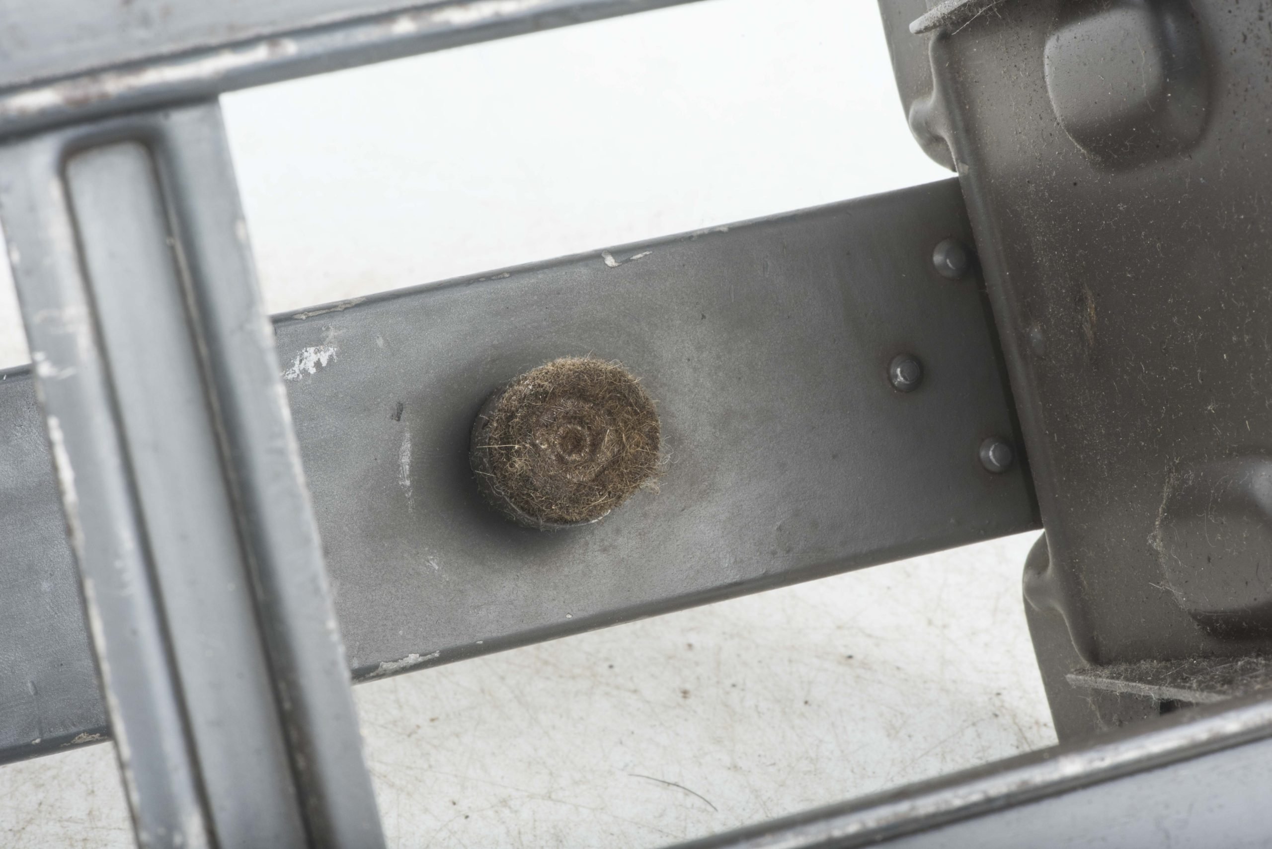 MG34 u. MG42 drum carrier marked 959 43 in factory two tone camouflage — image 20