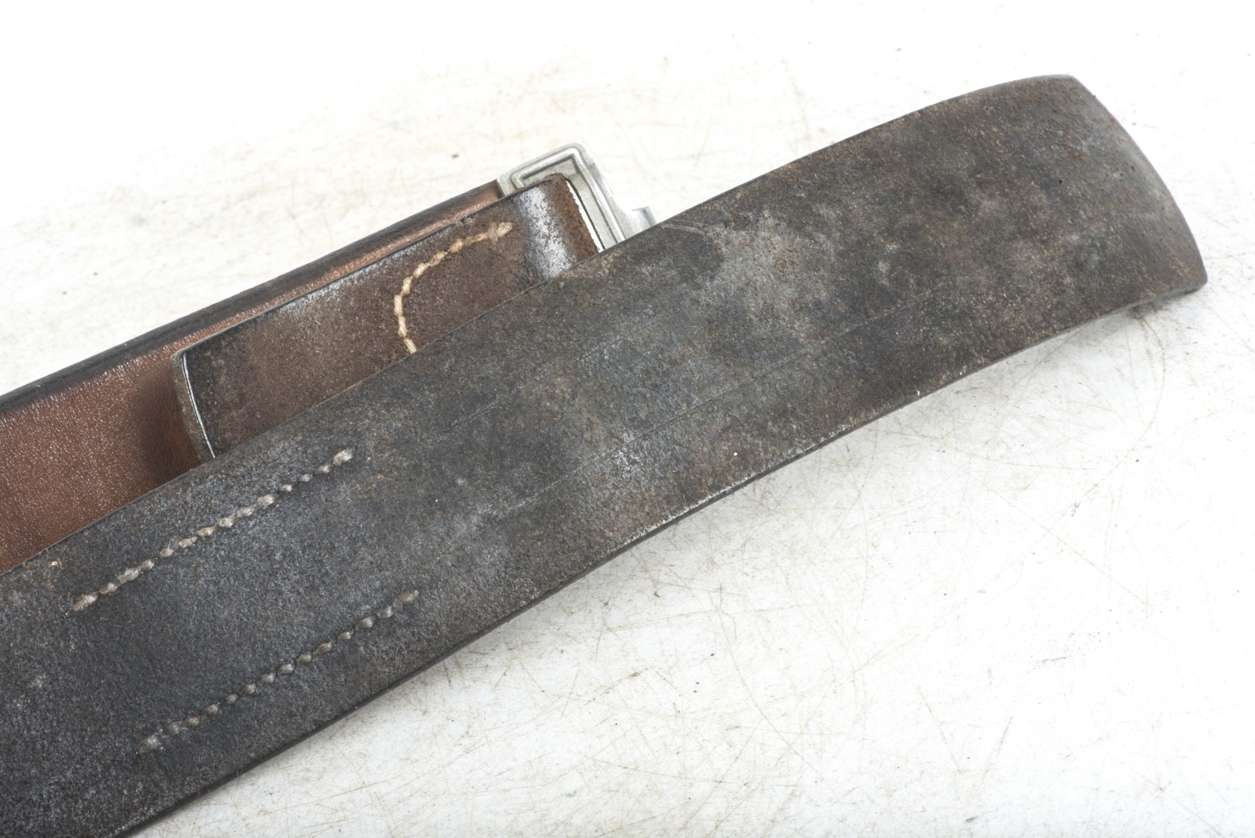 Leather EM / NCO equipment belt marked Carl vom Feld, Solingen-Wald 1938 — image 6