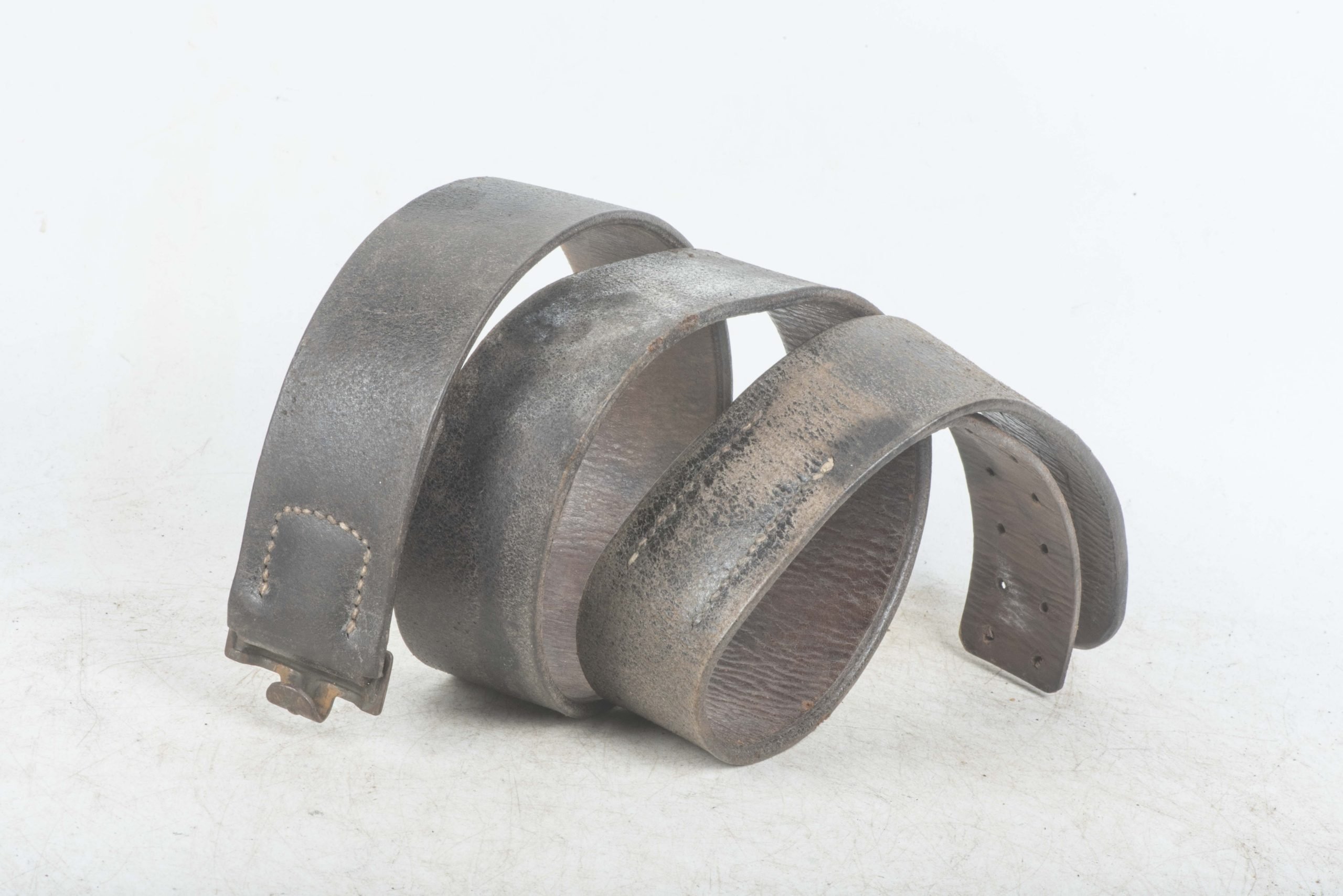 Leather EM / NCO equipment belt dated 1940 — image 3