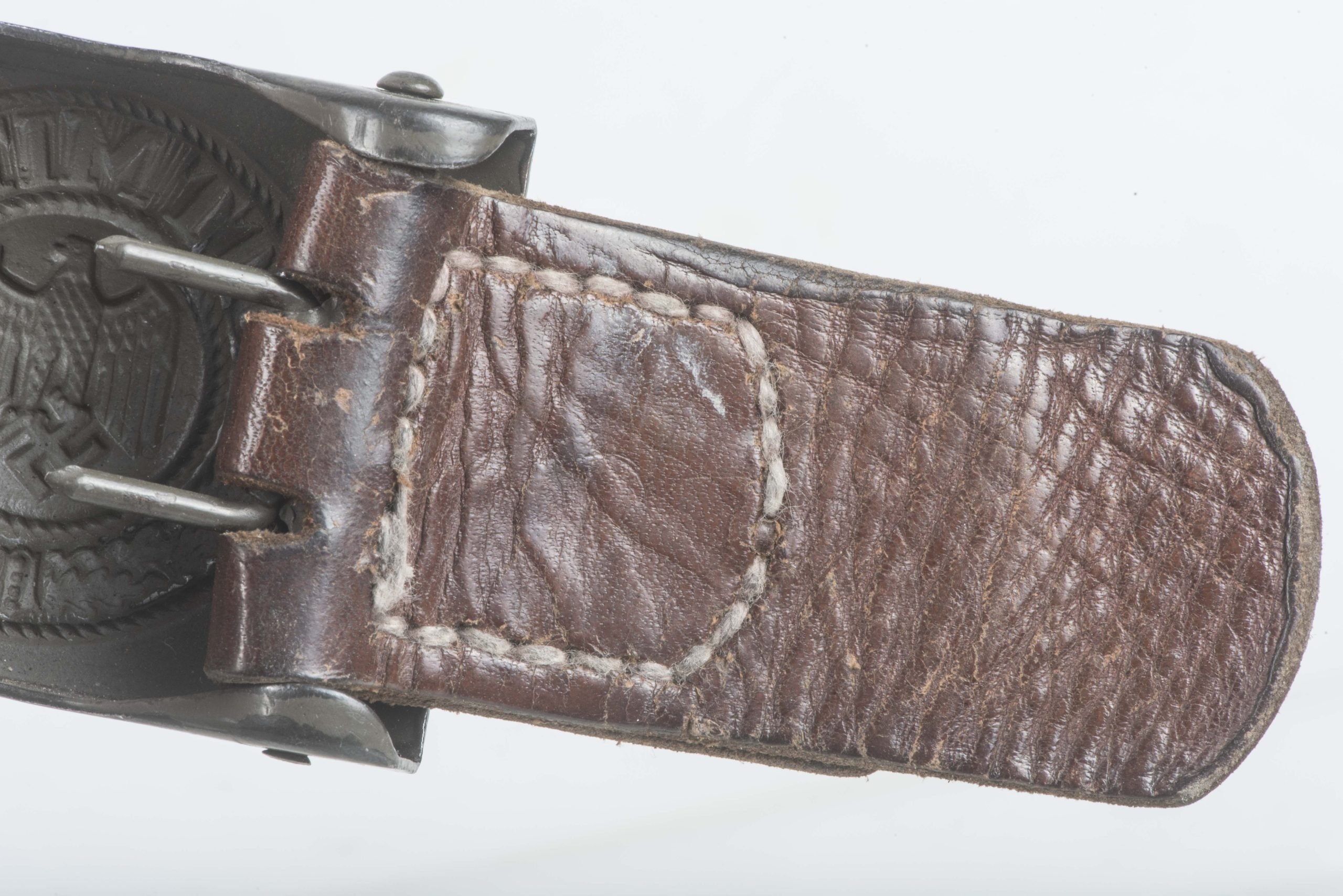 Tabbed Steel Heer belt buckle marked ESL 42 — image 4