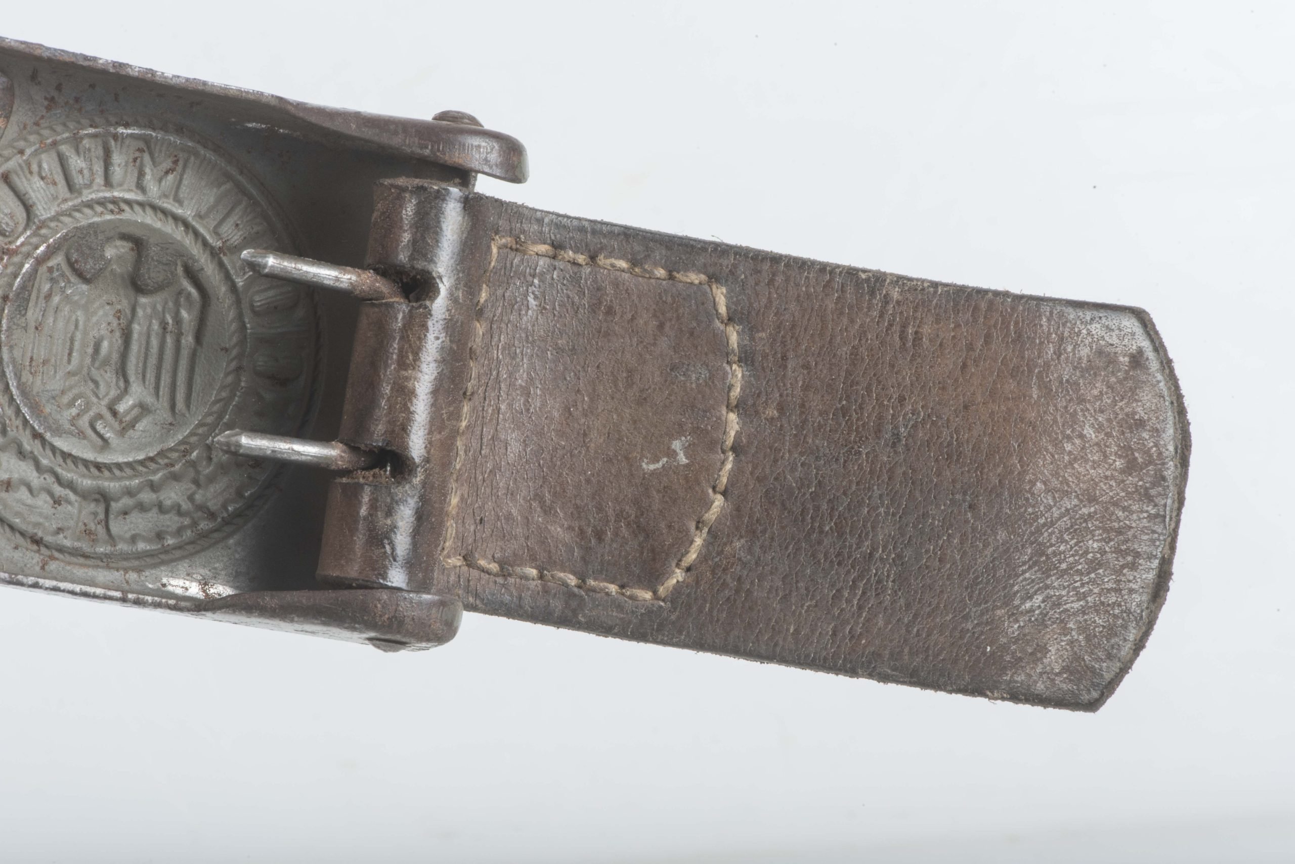 Tabbed Steel Heer belt buckle marked Sieper & Sohn 1940 — image 5