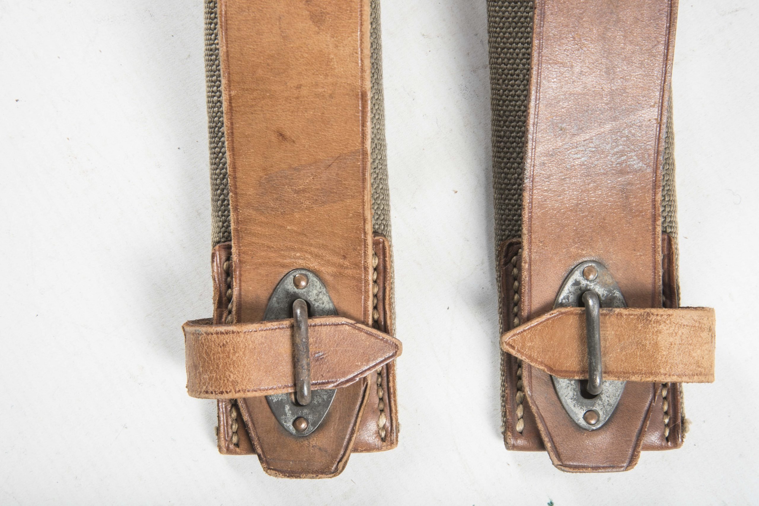 MG13 magazine pouch carrying strap marked Carl Kuntze 1935 — image 2