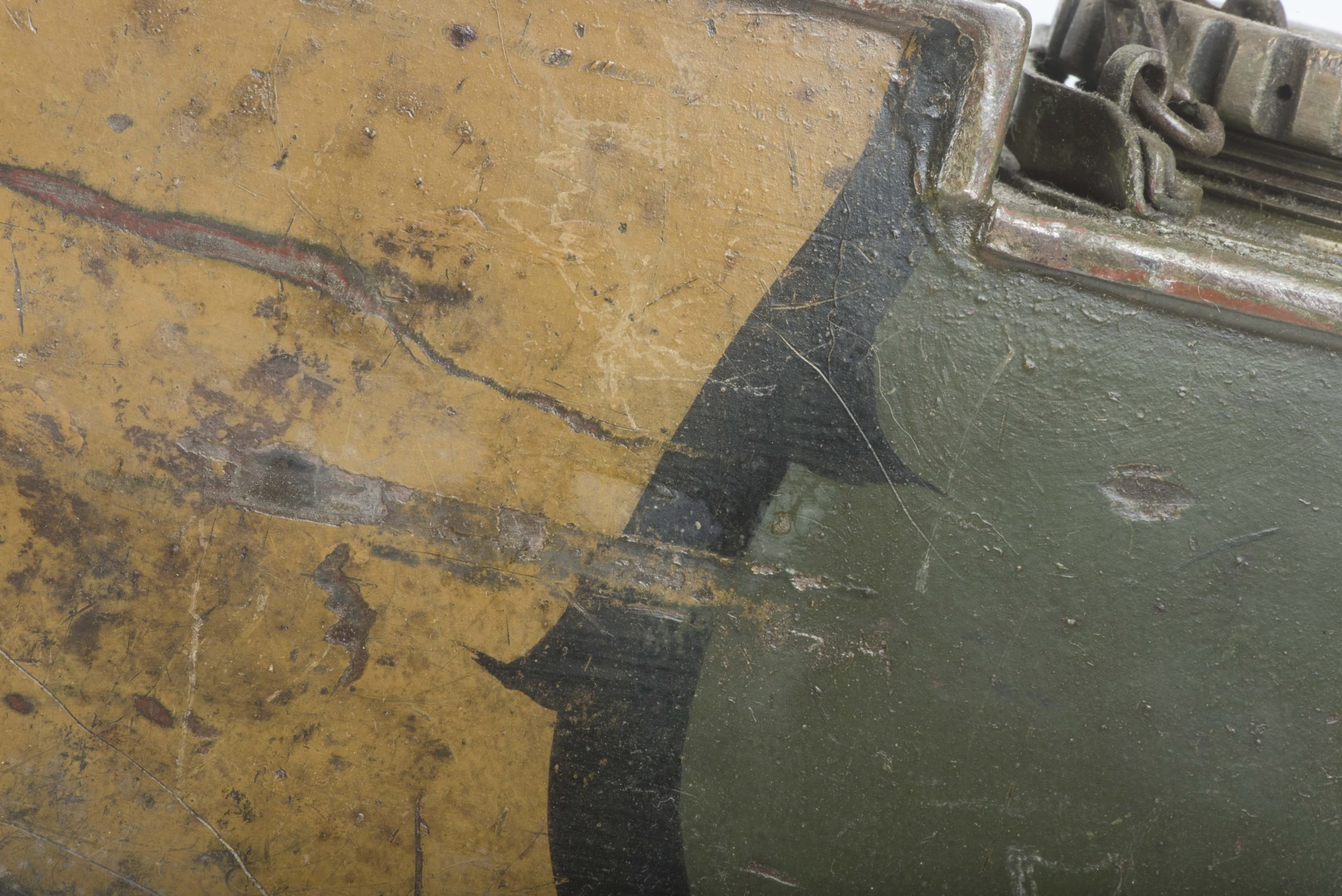 MG08/15 cooling water condensation can in three-tone camouflage — image 12