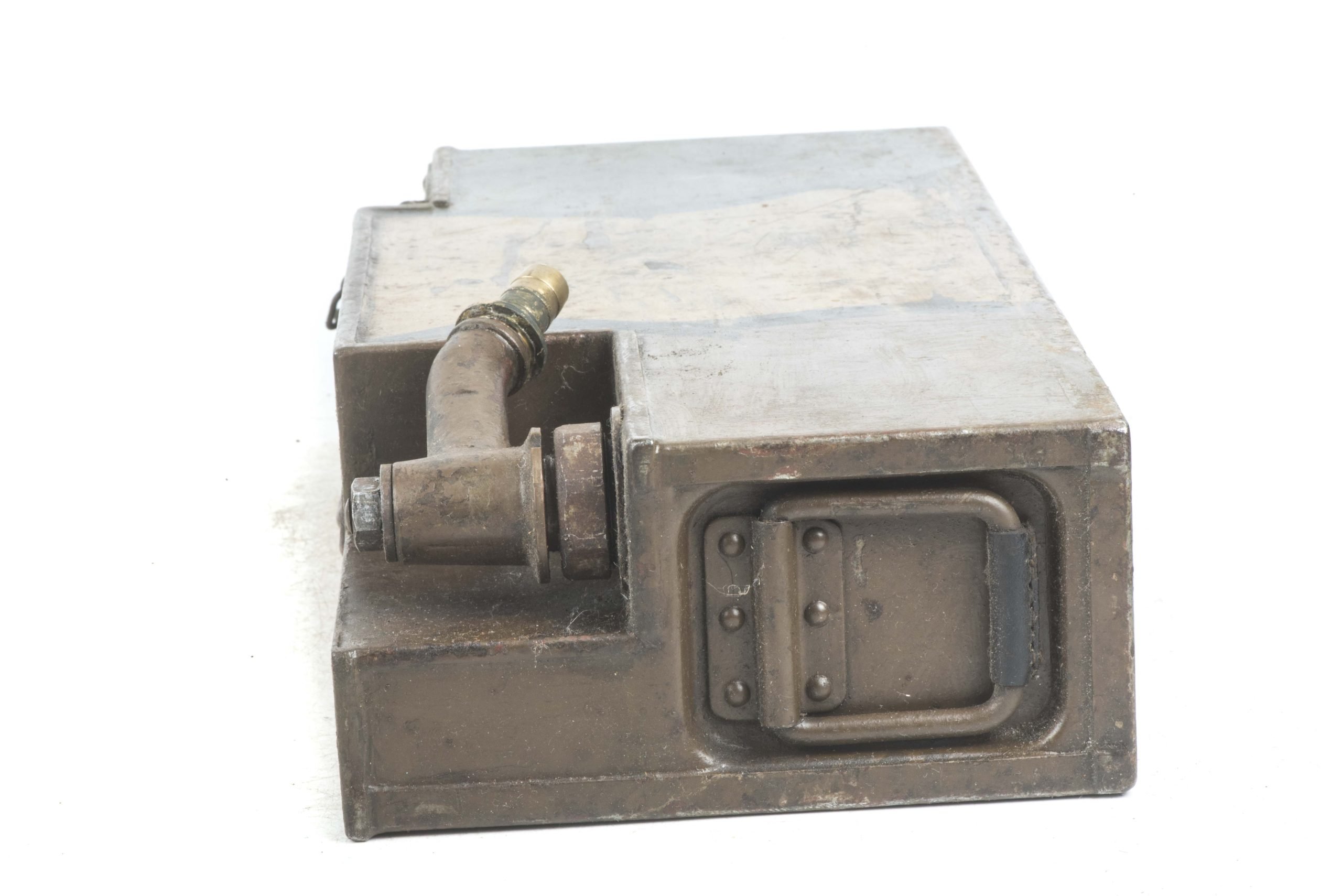 MG08/15 cooling water condensation can in three-tone camouflage — image 9