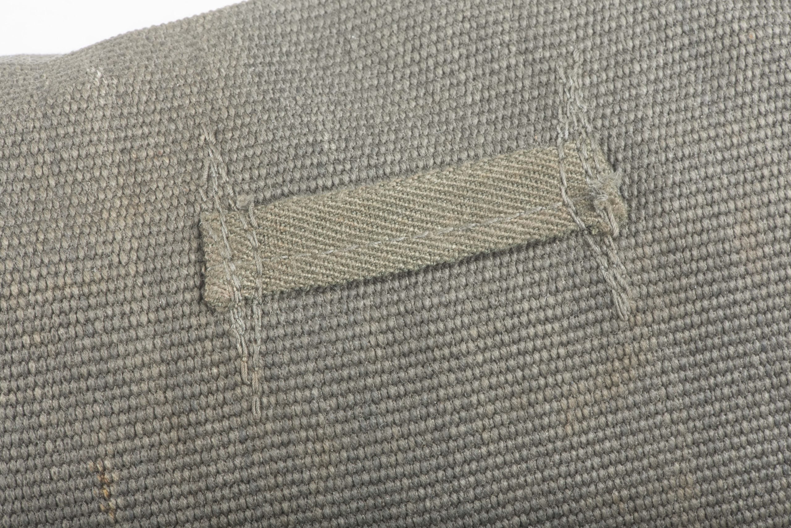 Rubberized gascape with pouch marked bps 1040 – 80 op – — image 4