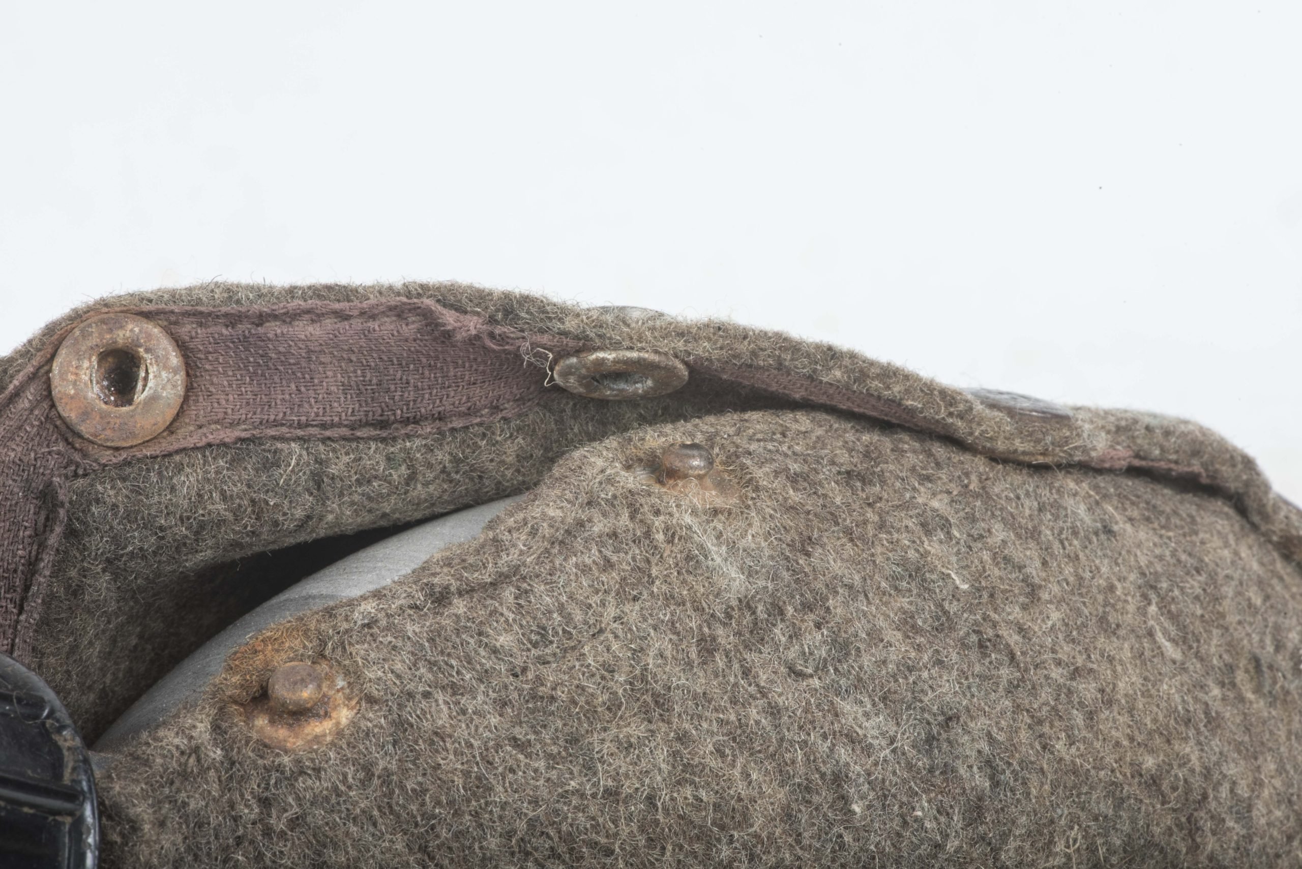 M31 canteen with green cup marked C&CW 42 — image 11