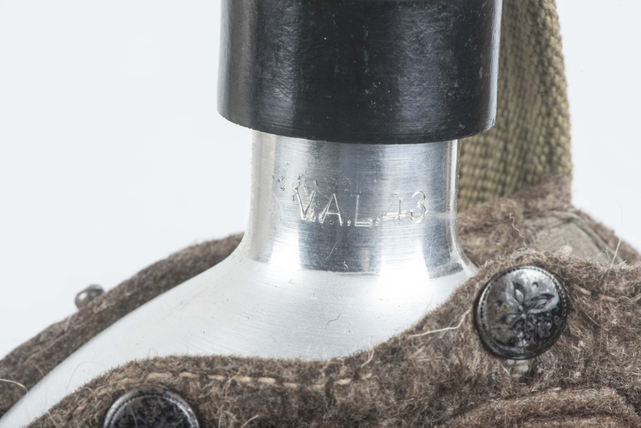 M31 tropical Labeflasche marked VAL 43 — image 12