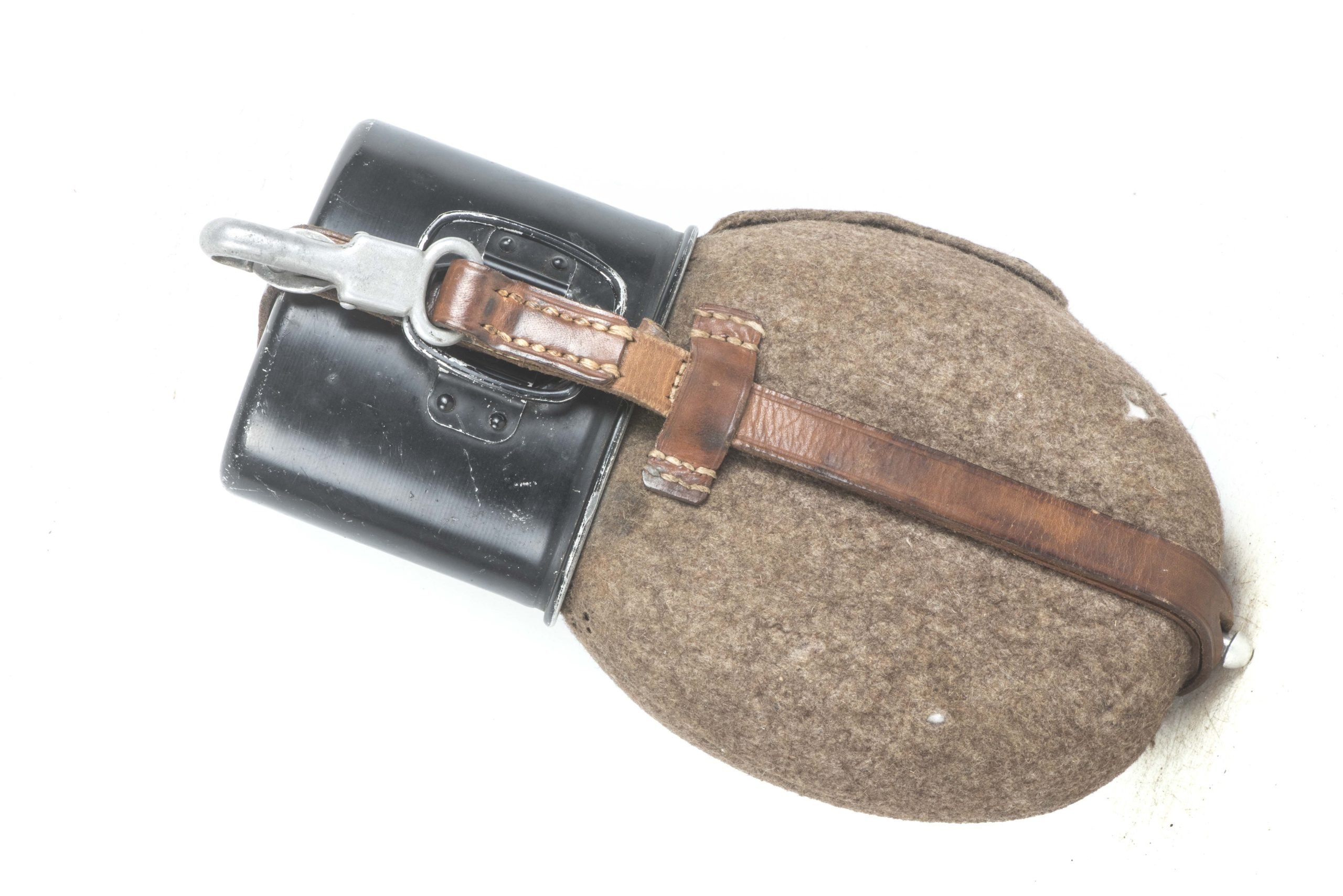 M31 canteen marked VDNS40 — image 2