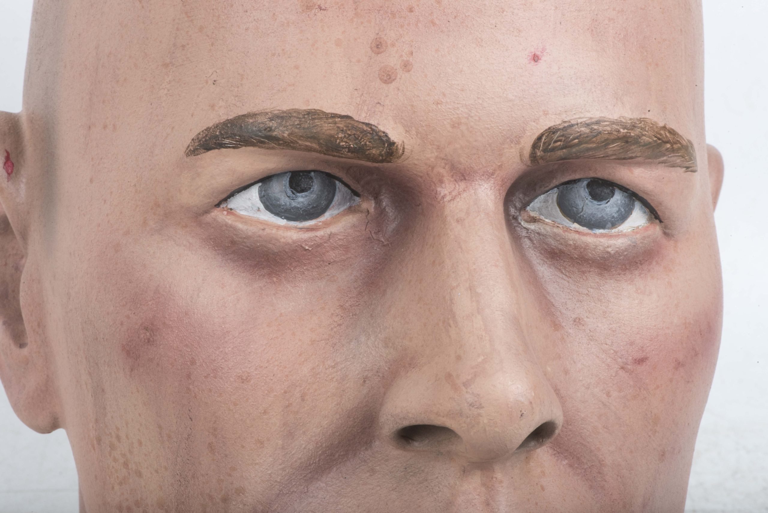 Handpainted mannequin head — image 2