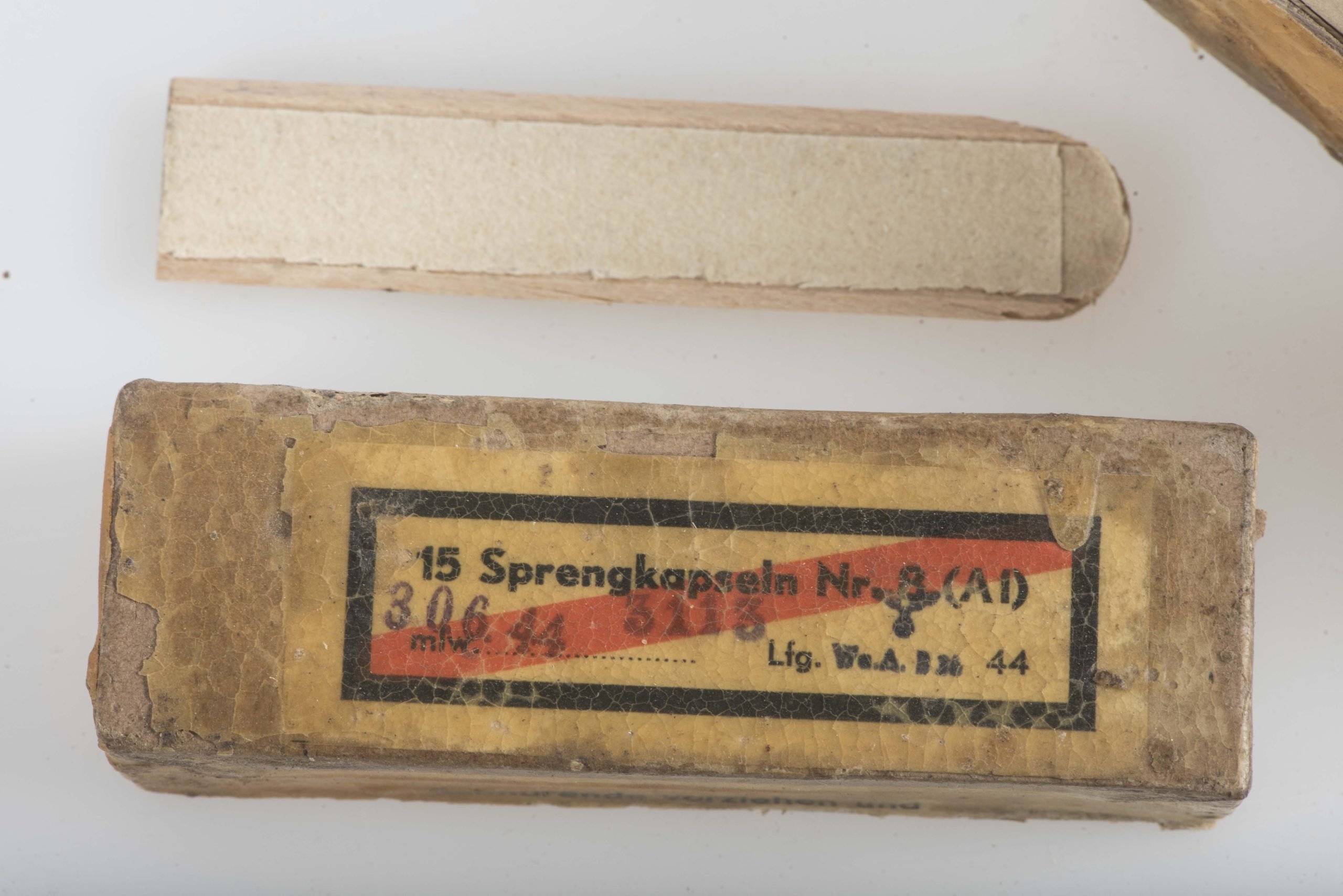 Rare M24 Stielhandgranate Sprengkapseln fuze box — image 2