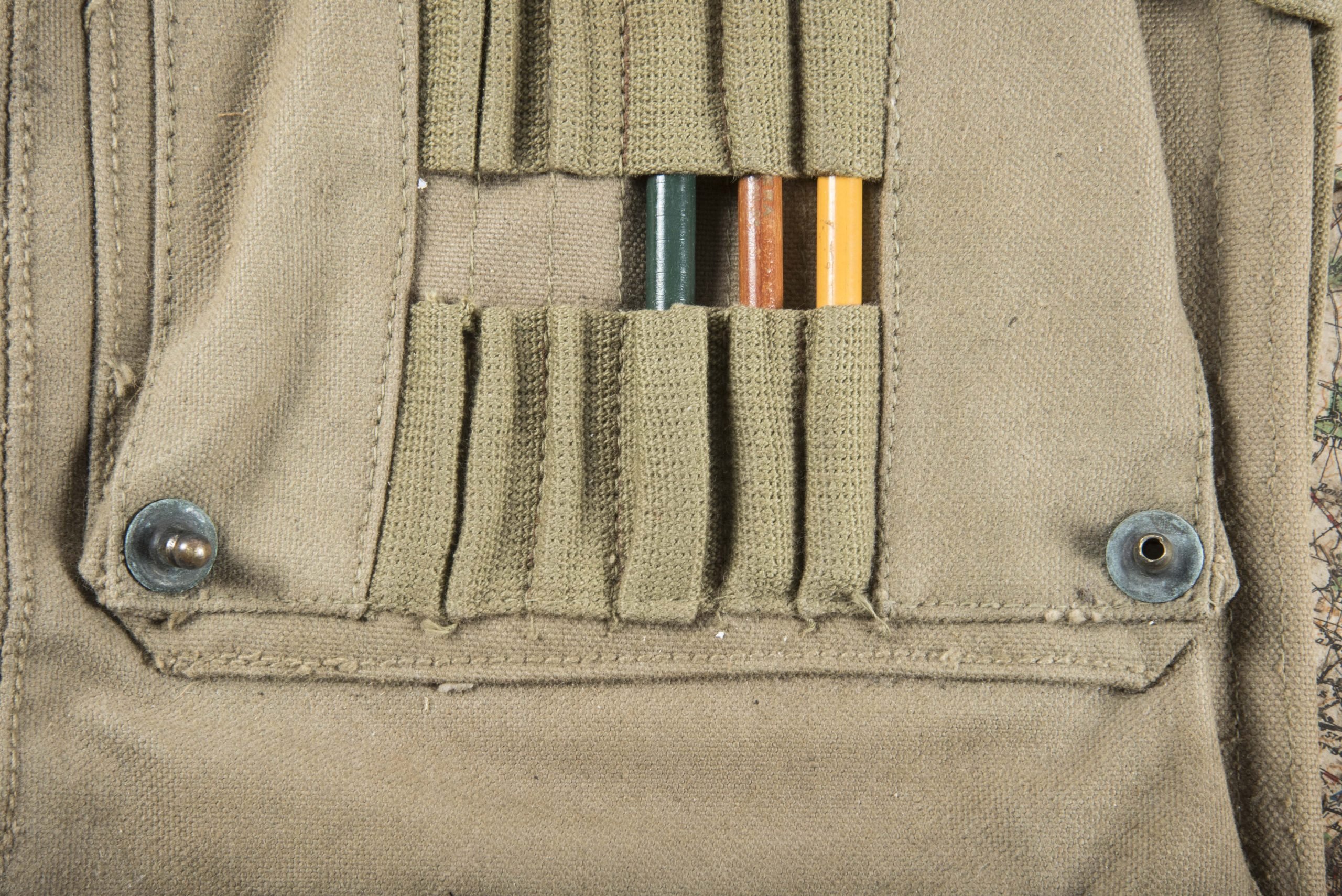 US M1938 mapcase with board and Liege map marked Turner Mfg. Co. 1942 — image 11