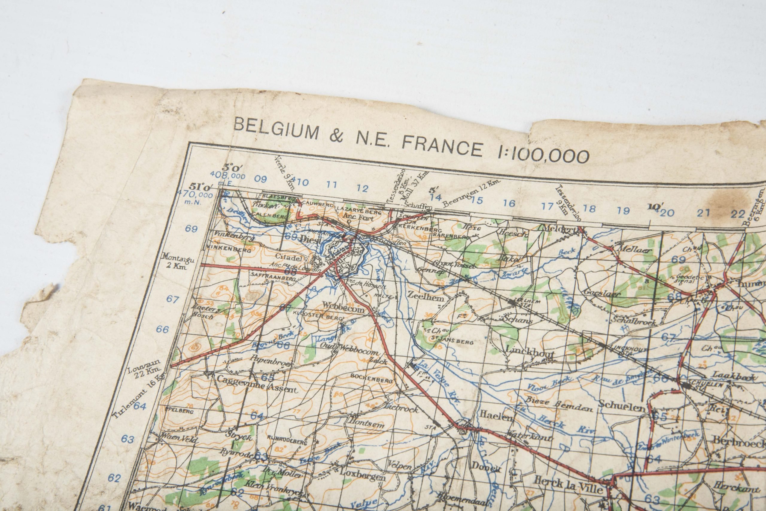 US M1938 mapcase with board and Liege map marked Turner Mfg. Co. 1942 — image 3