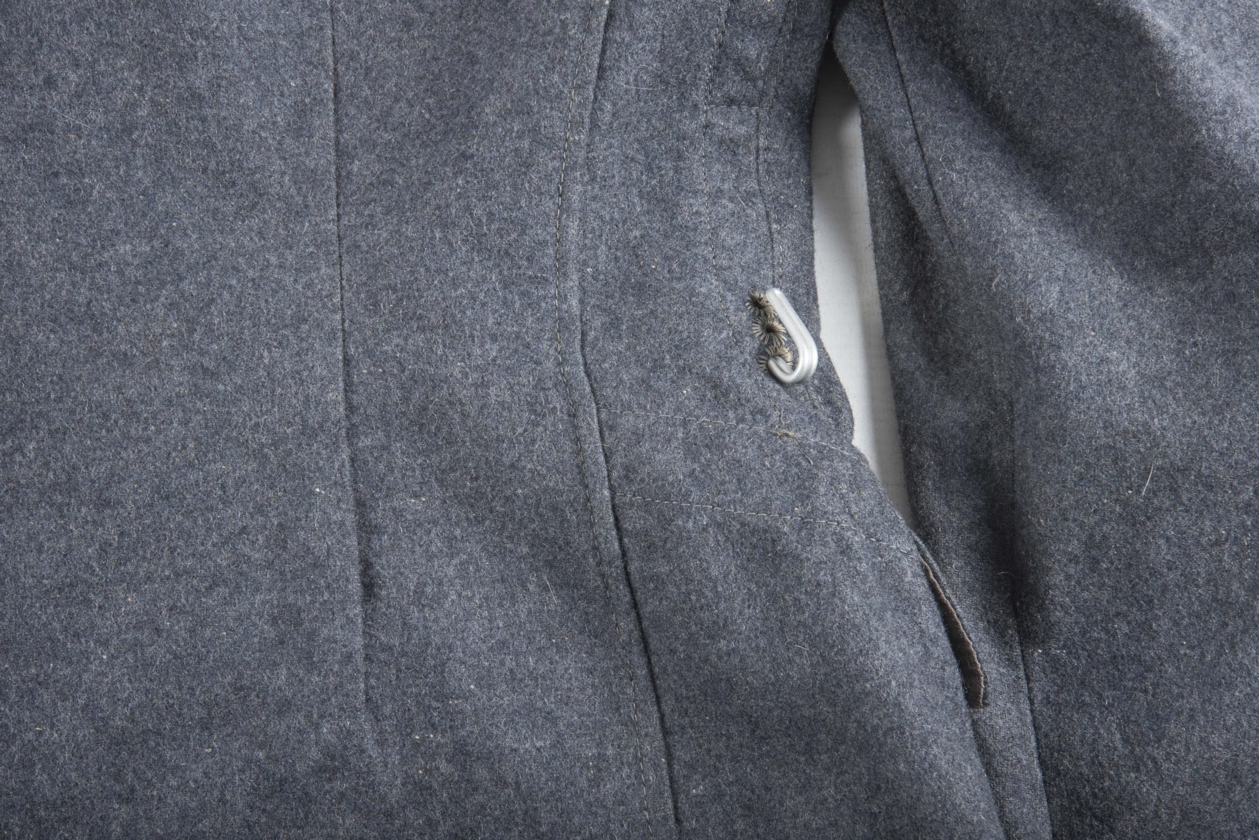 Luftwaffe Fliegerbluse for a Oberfeldwebel der Flieger or Fallschirmjäger — image 17