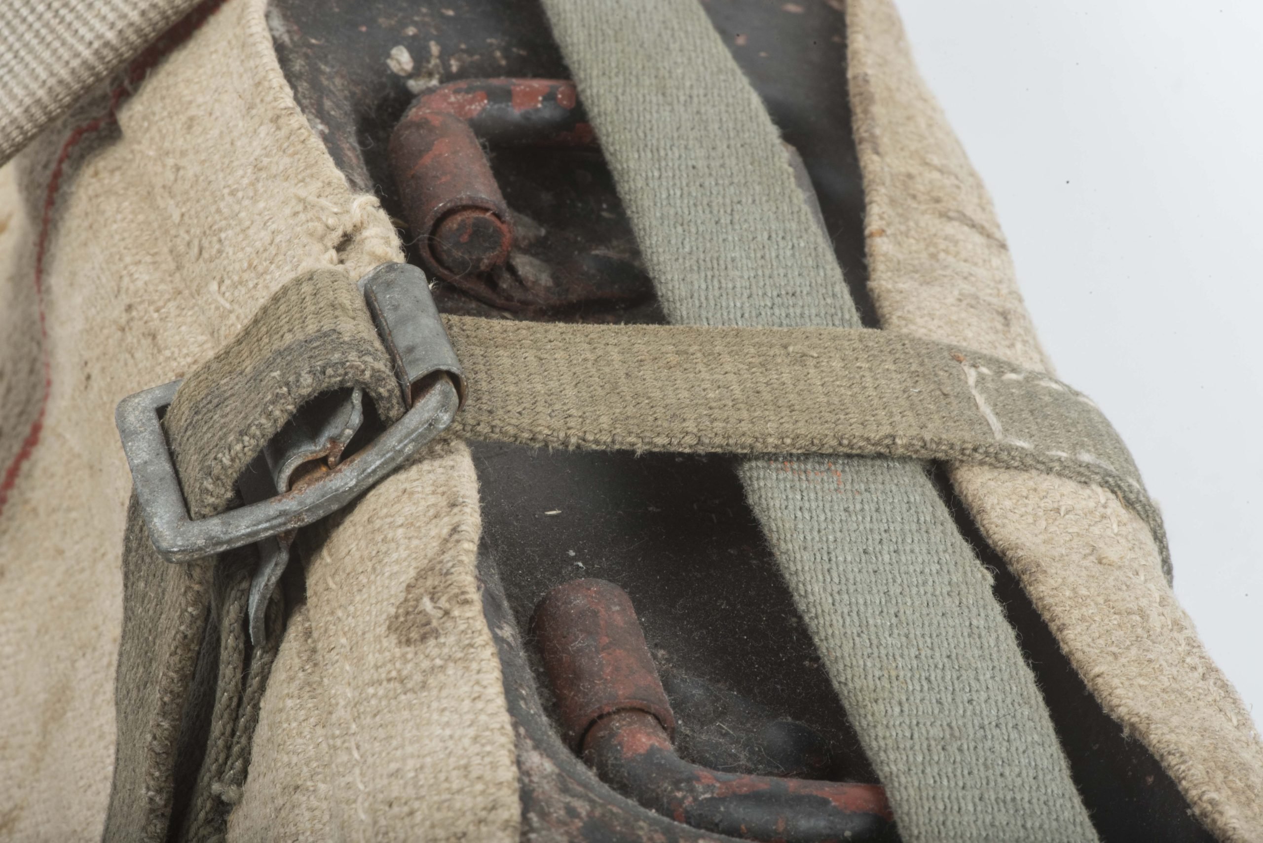 Rare late war MG34 u. MG42 ammunation case carrying bag — image 9