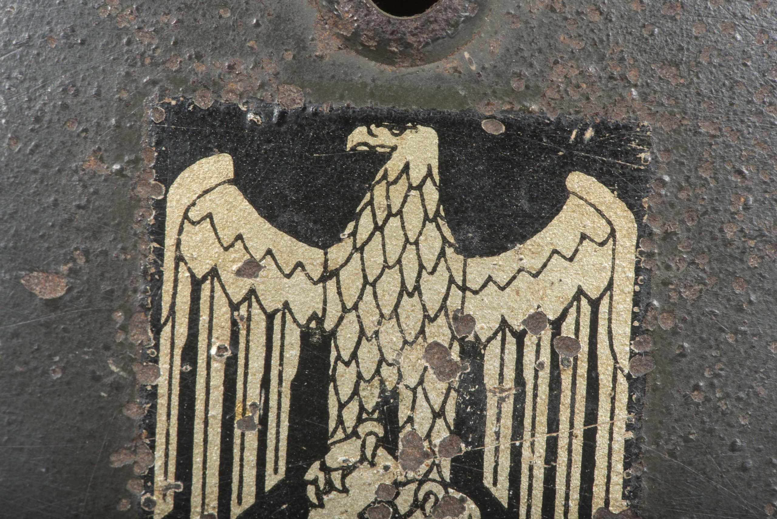 Q66 M35 double decal Heer helmet from Castricum — image 9