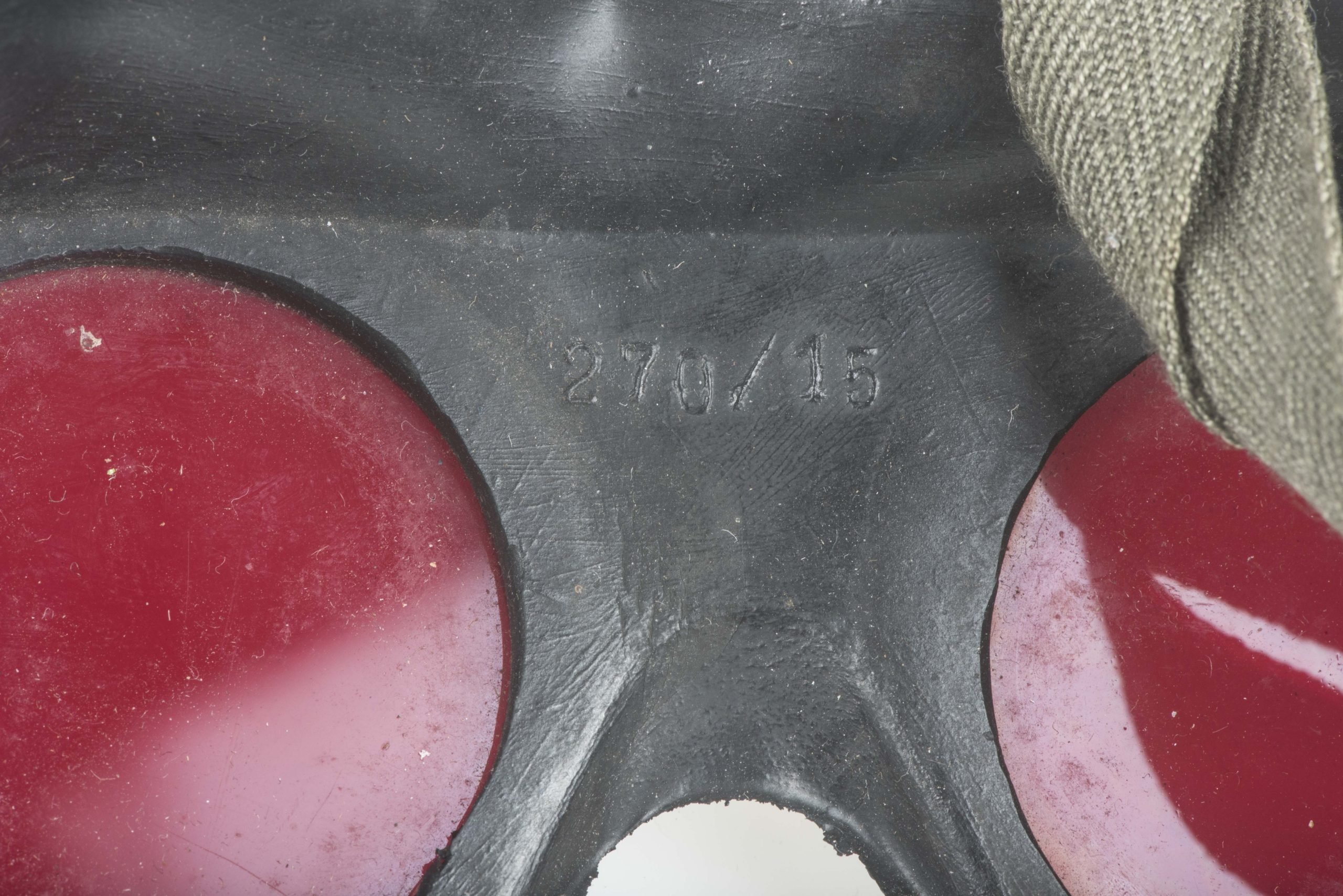 Rubber Auer Neophan dust goggles — image 3