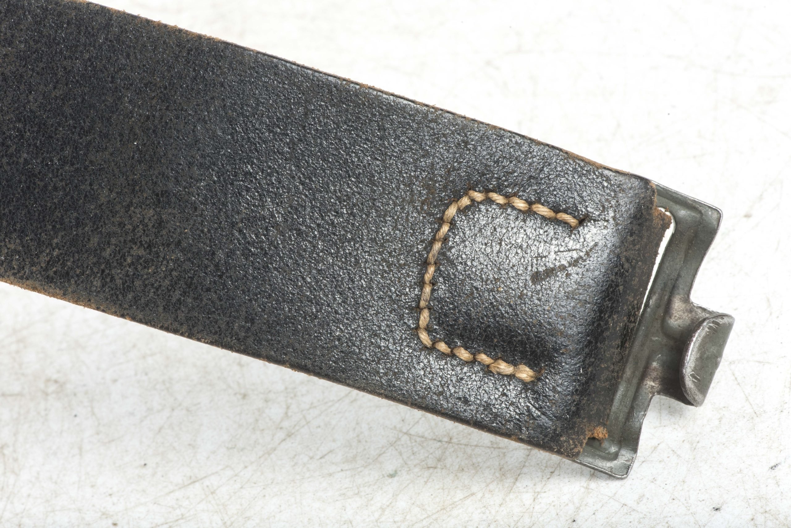 Leather equipment belt size 100 marked jnb 1942 — image 8