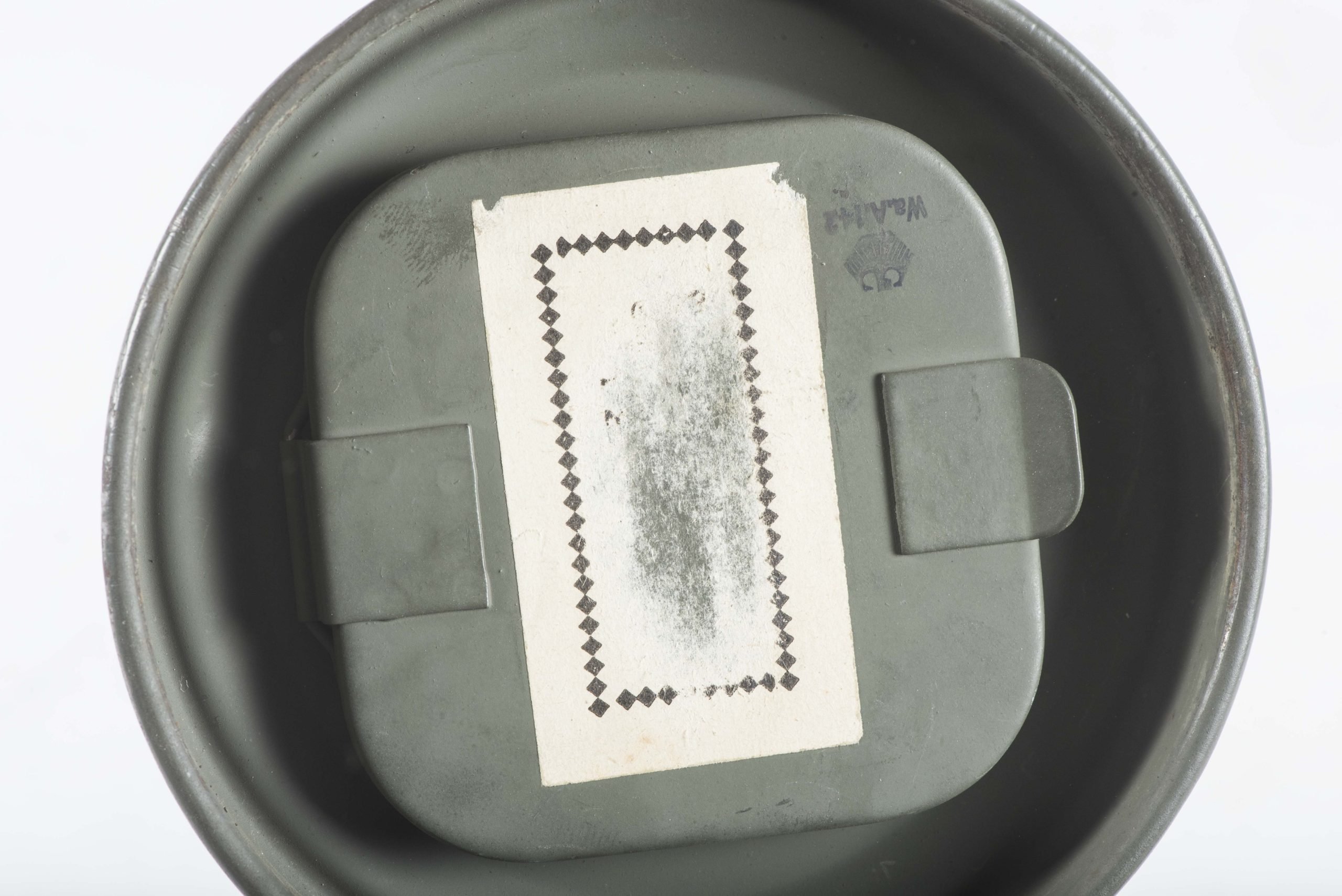 Short M38 gasmask canister set with A2B mask and gascape pouch — image 12