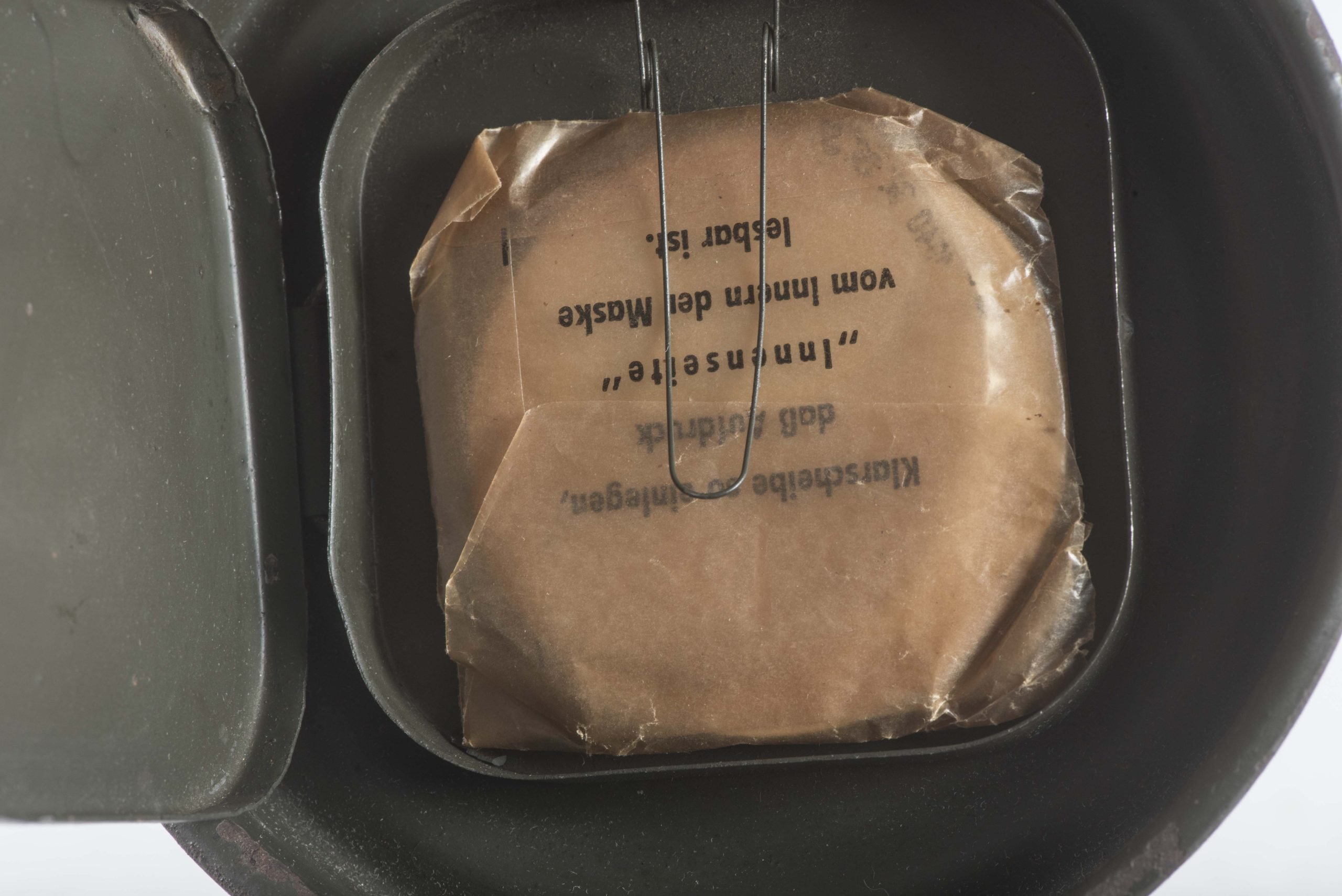 Tall M38 gasmask canister set dated 1943 with green rubber mask — image 11