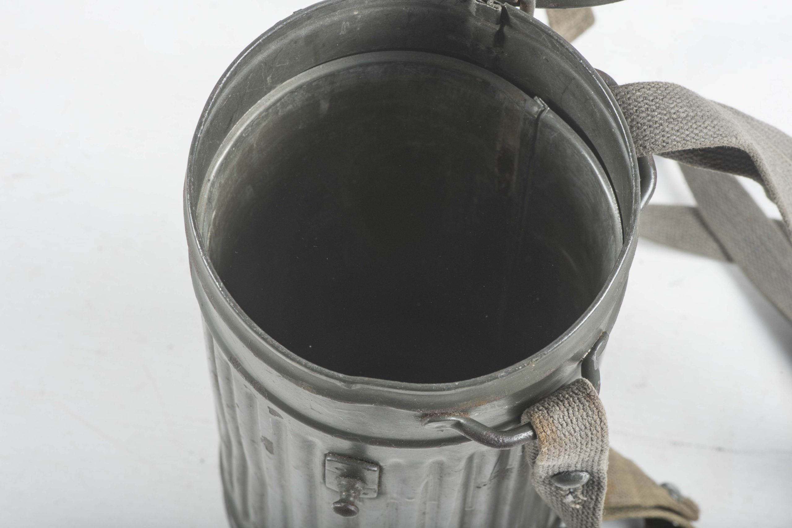Tall M38 gasmask canister set dated 1943 with green rubber mask — image 12