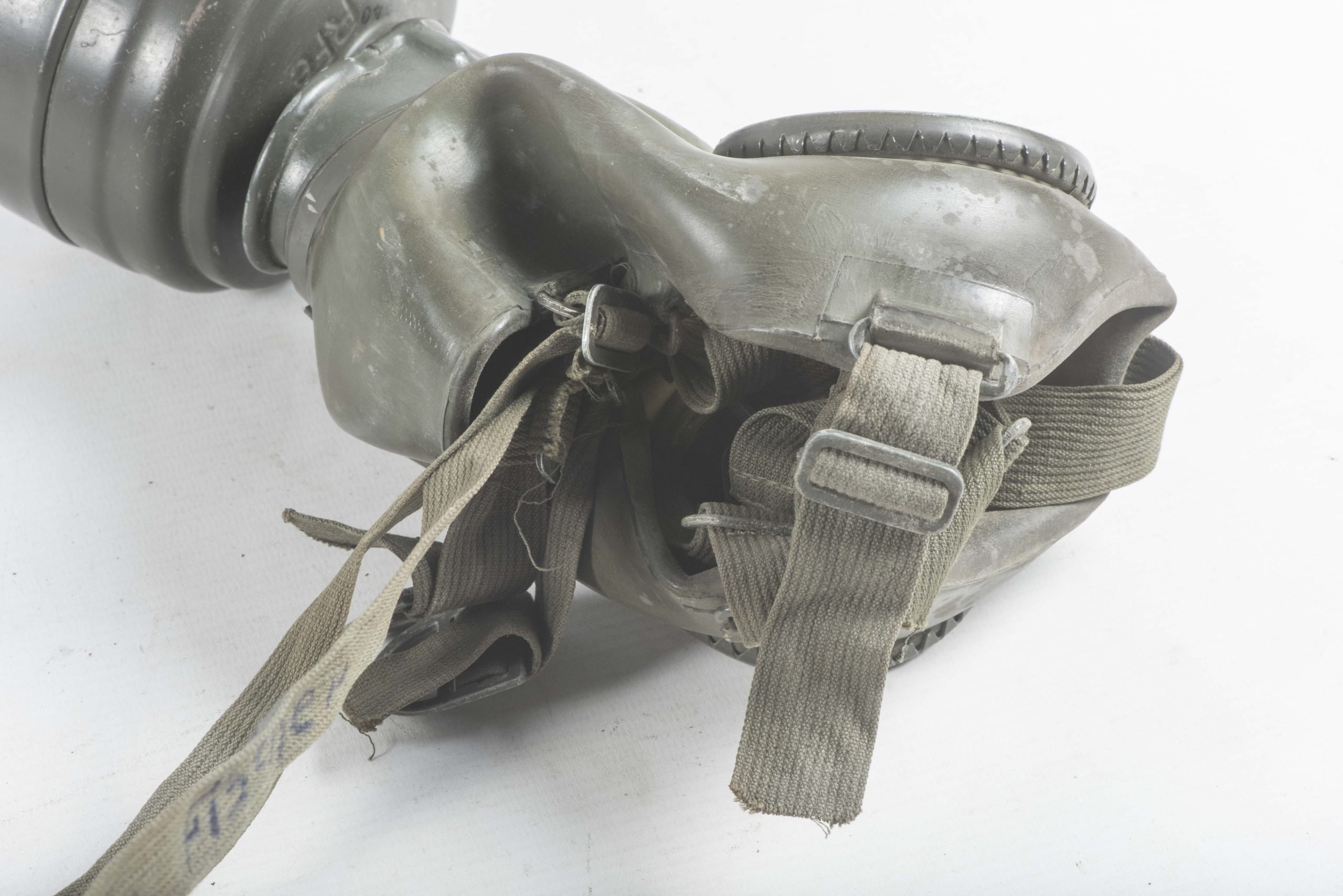 Tall M38 gasmask canister set dated 1943 with green rubber mask — image 19