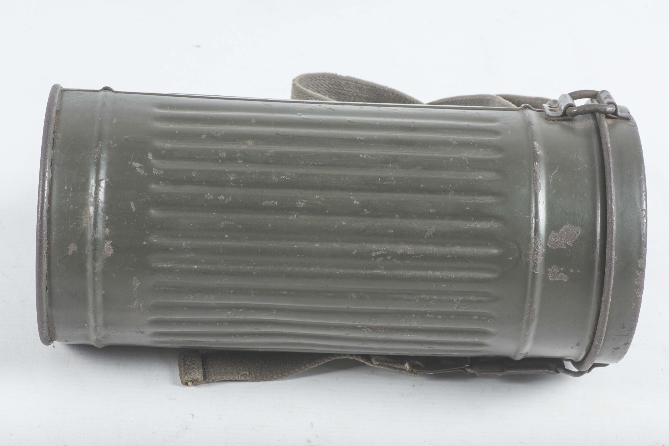 Tall M38 gasmask canister set dated 1943 with green rubber mask — image 2