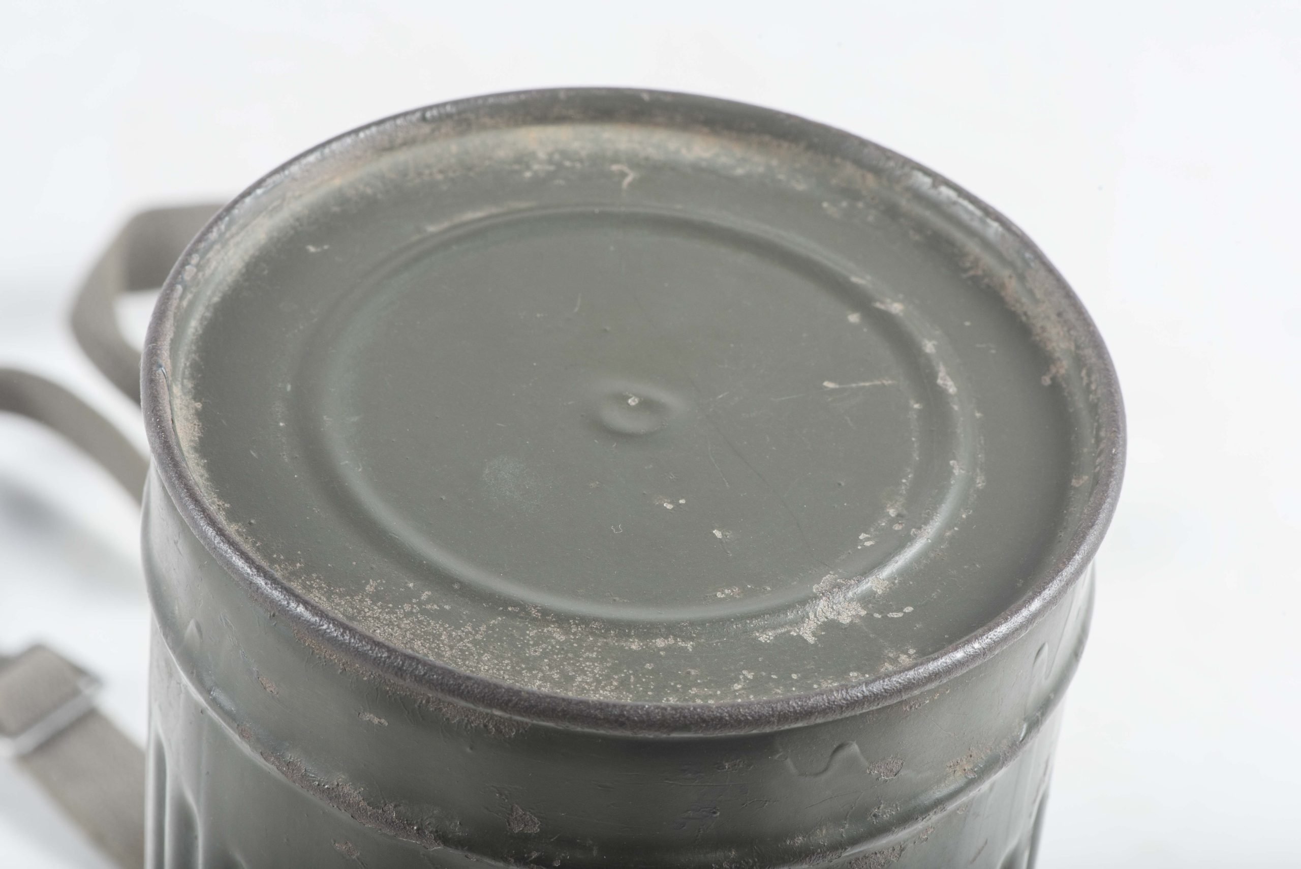 Tall M38 gasmask canister set dated 1943 with green rubber mask — image 4