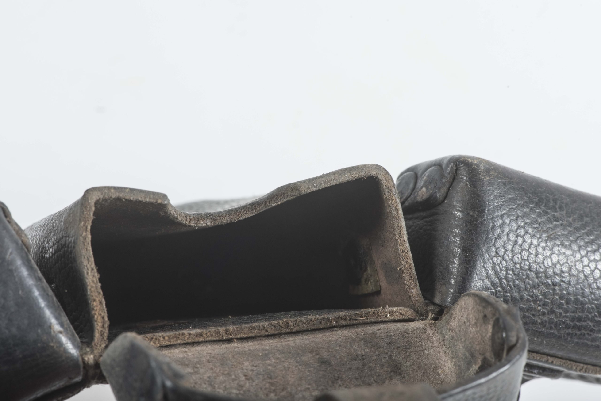 Matching K98 ammunition pouches marked RB-Nr. 0/0365/0012 — image 11