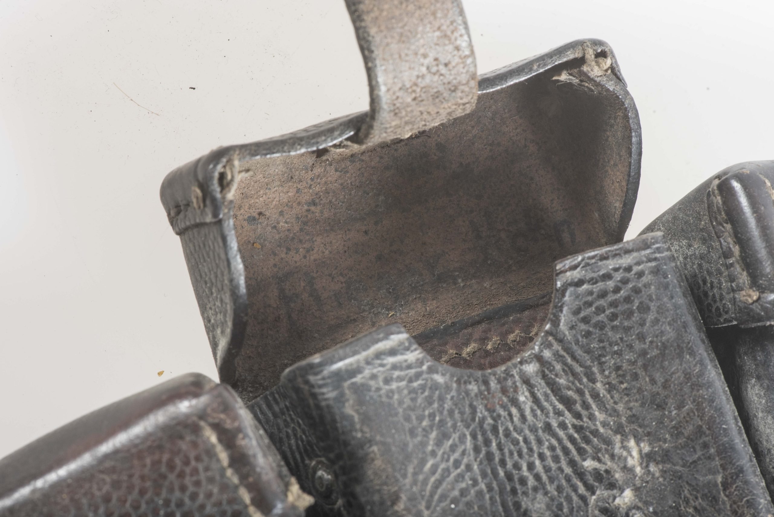 K98 ammunition pouch marked Stecher Freiberg 1939 — image 6