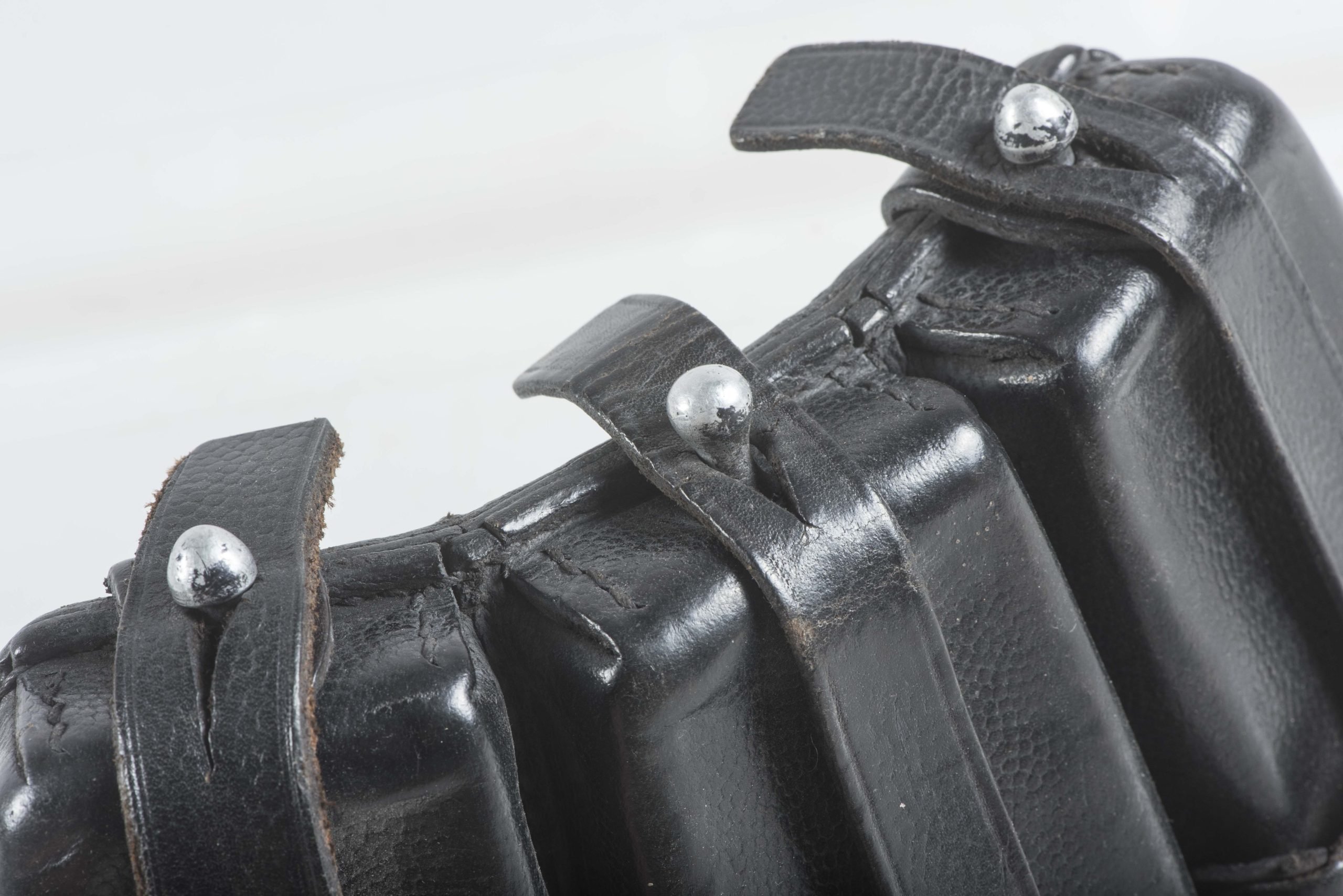 K98 ammunition pouch marked Otto Gehrkens 1938 — image 4