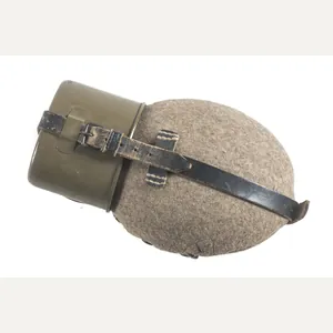 M42 canteen marked RFI 43