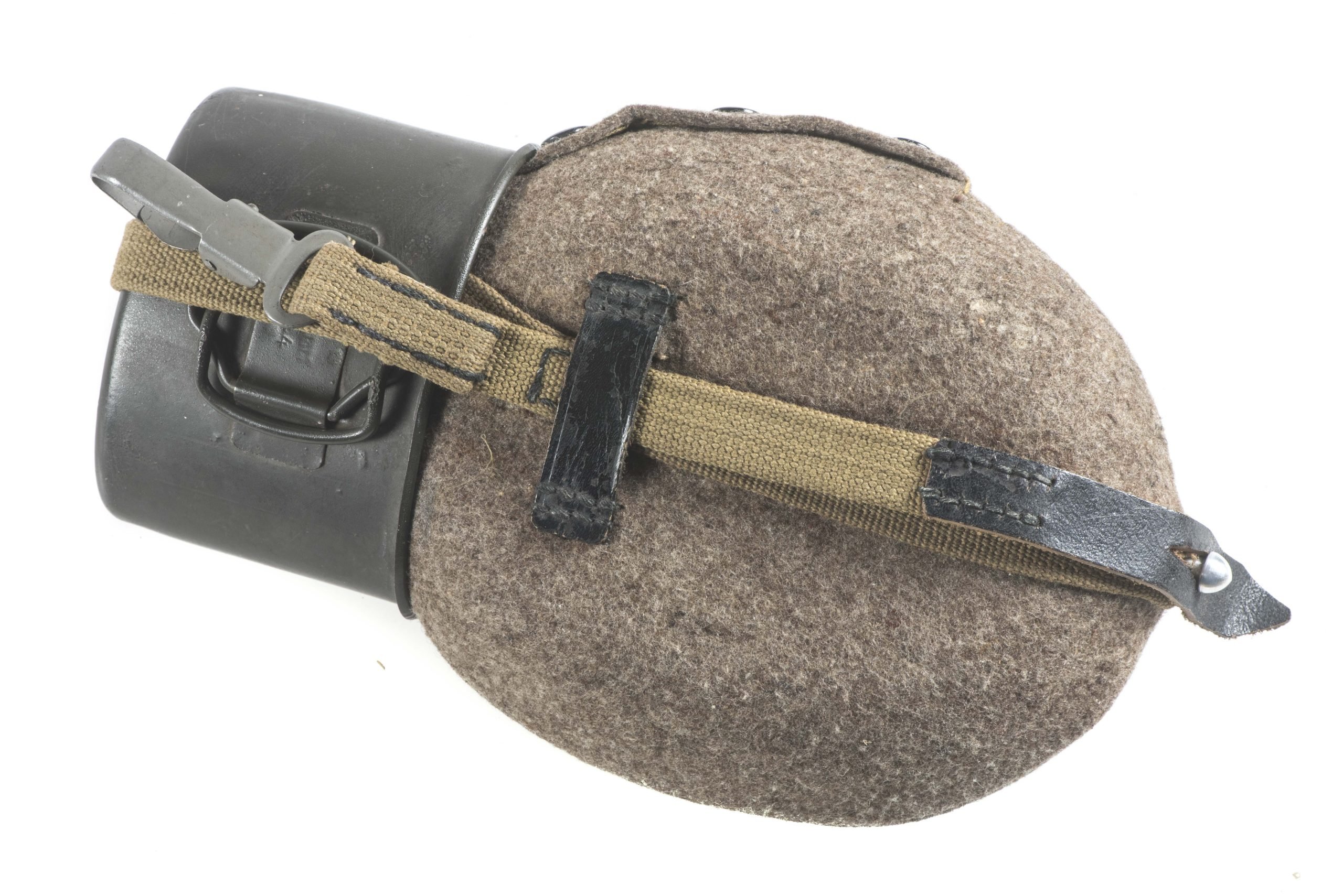 M42 canteen marked SMM 44 — image 2