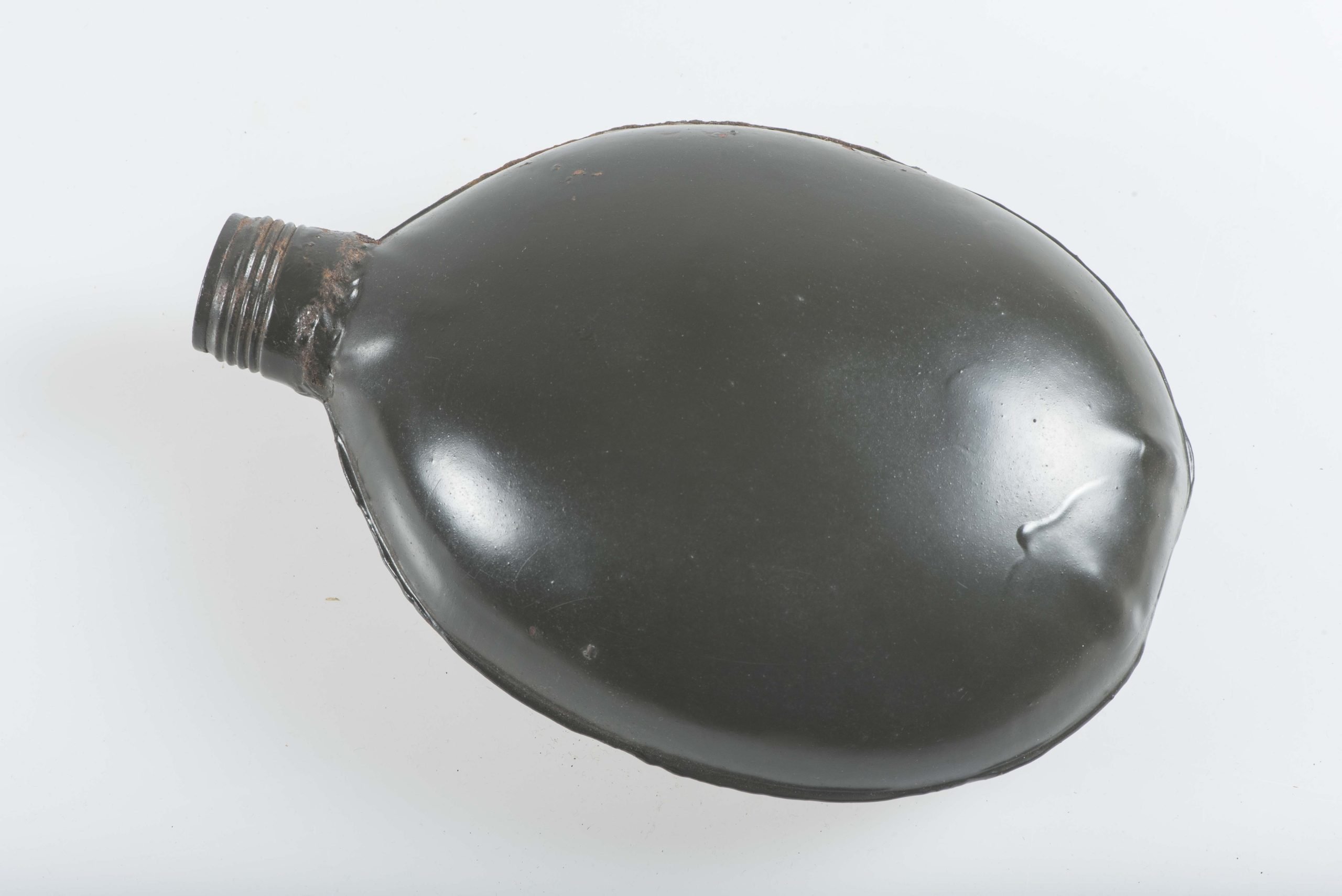 M42 canteen marked SMM 44 — image 4