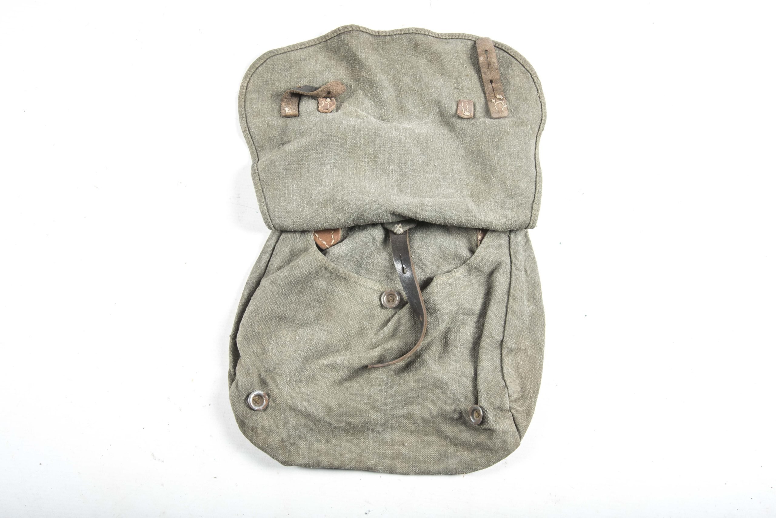 Late war breadbag in rough grey canvas — image 3