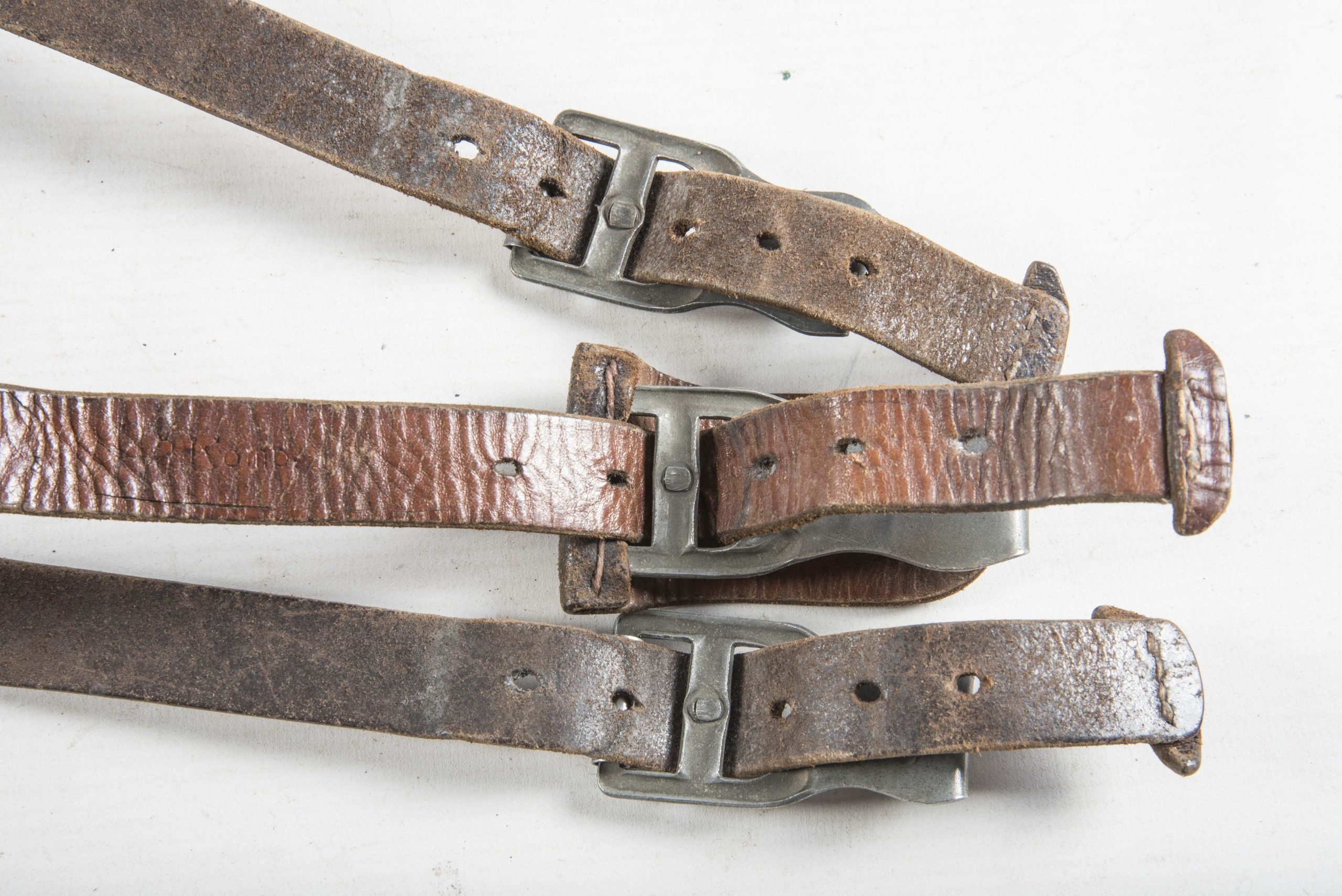 Lightweight Luftwaffe Y-strap marked L.L.G. Schlesien 1937 LBA — image 11