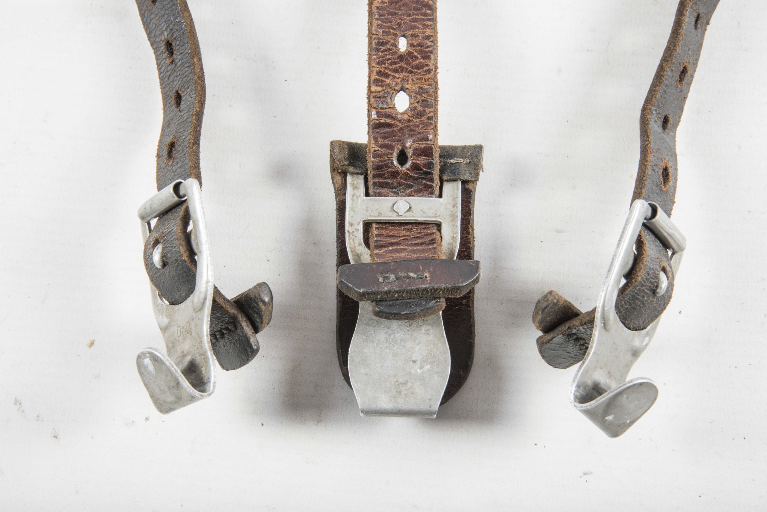 Lightweight Y-strap marked Köln 1940 — image 4