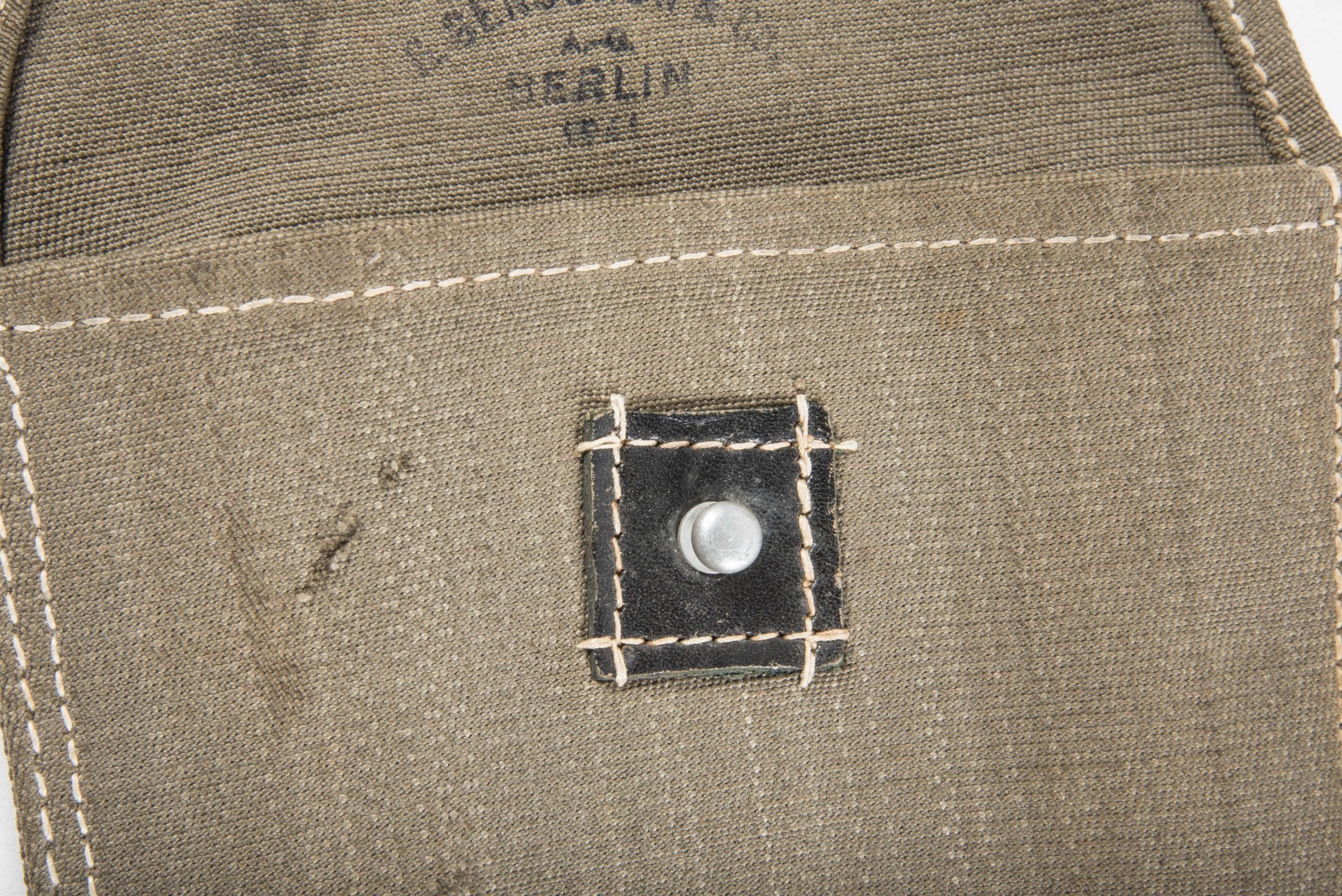 Rare carrying bag for the long handled wire cutters marked G. Genschow Berlin 1941 — image 4