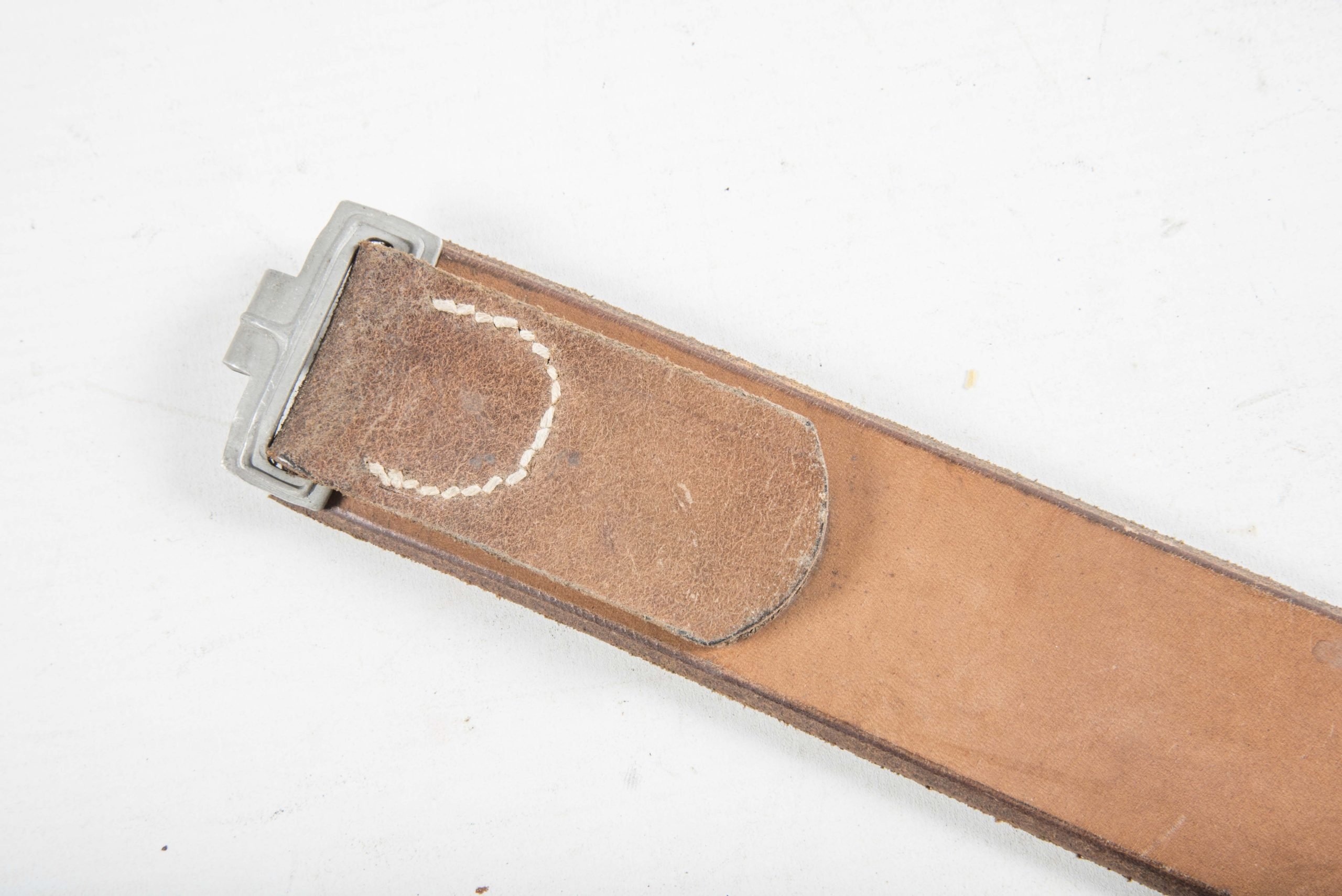 Unissued brown leather equipment belt marked Karl Kühne Lüdenscheid 1938 size 100 — image 5