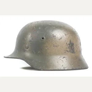 Q64 M40 single decal Luftwaffe helmet in two tone camouflage