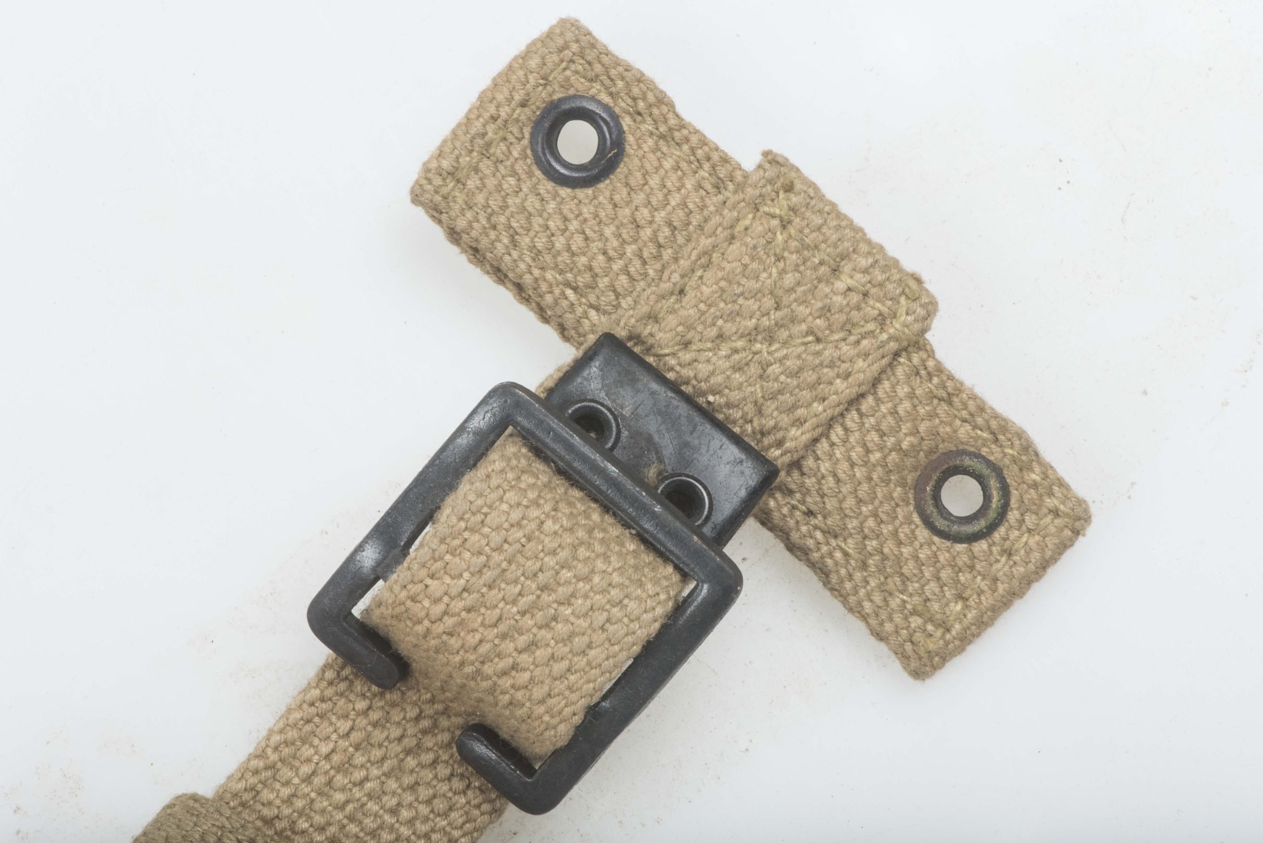 Unissued US canteen cavalry strap – British Made — image 4