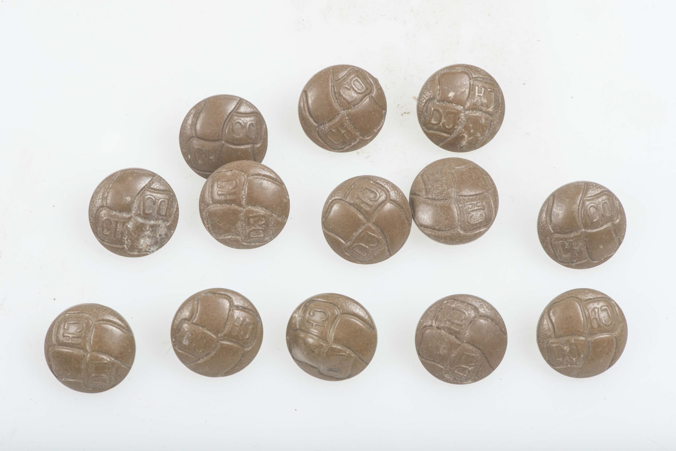 1x Brown phenolic RZM button HJ / DJ 17 mm — image 2