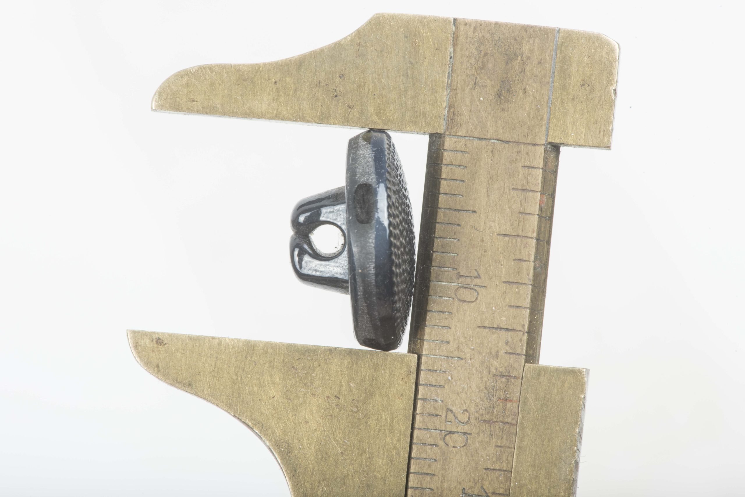 1x Blue glass Luftwaffe M43 cap button 15 mm — image 5