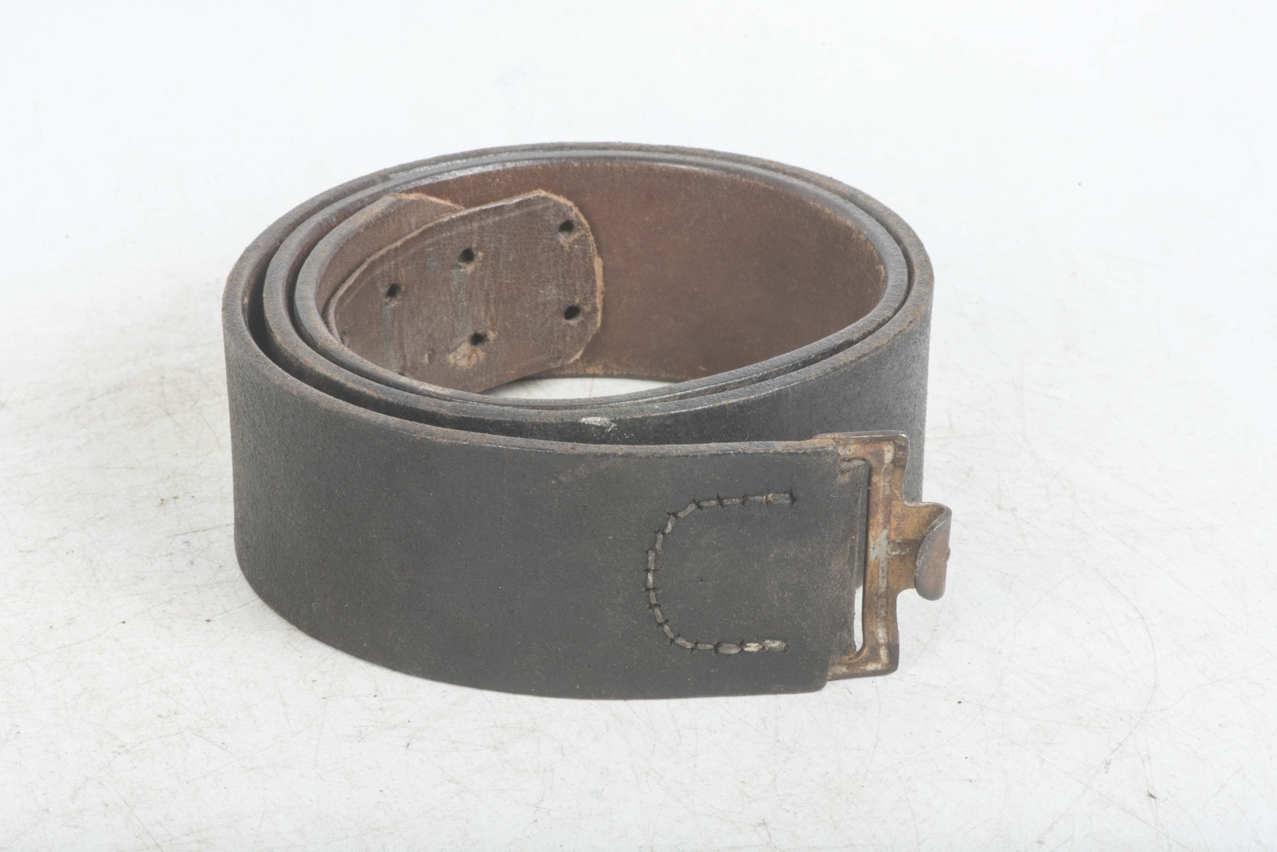 Leather equipment belt marked Wittkop & Co., Bielefeld 1942 named Uffz. Jung — image 2