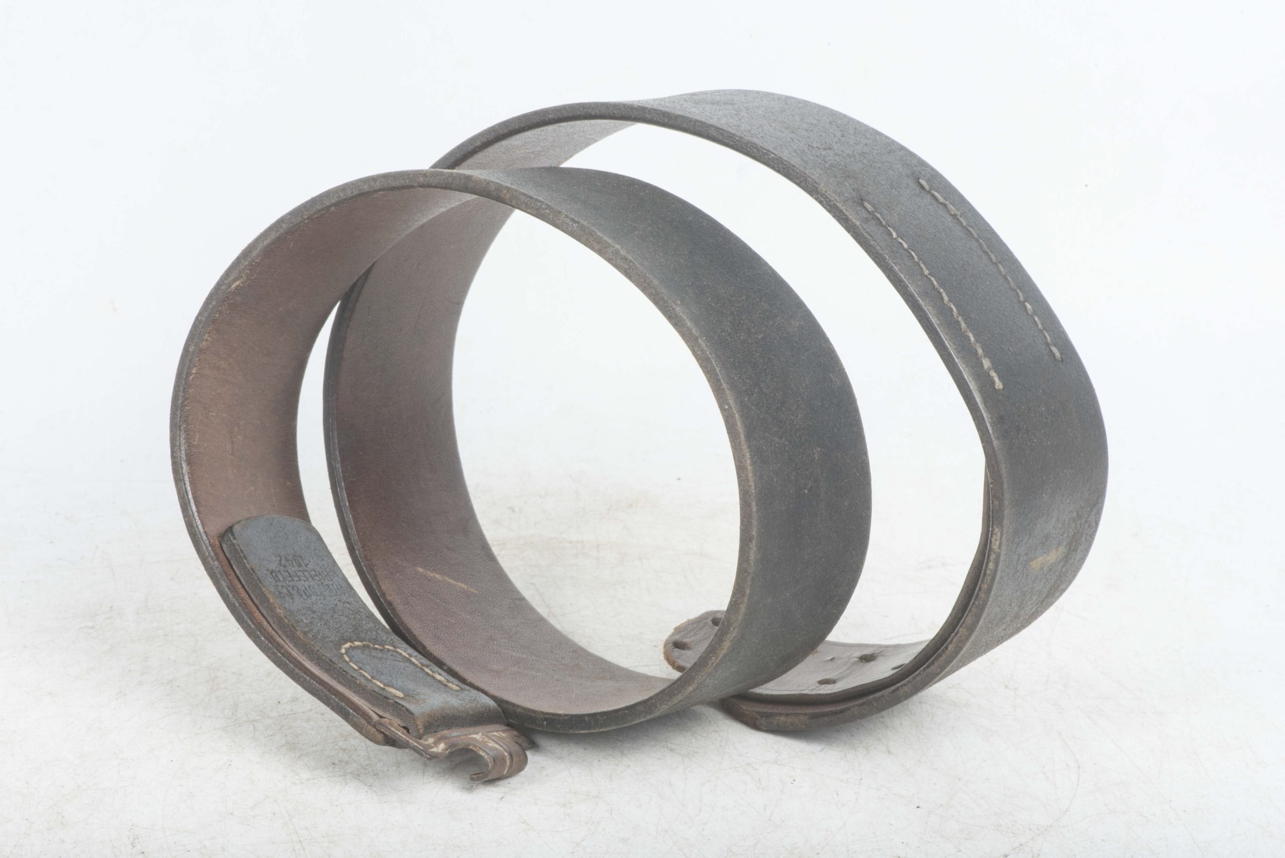 Leather equipment belt marked Wittkop & Co., Bielefeld 1942 named Uffz. Jung — image 4