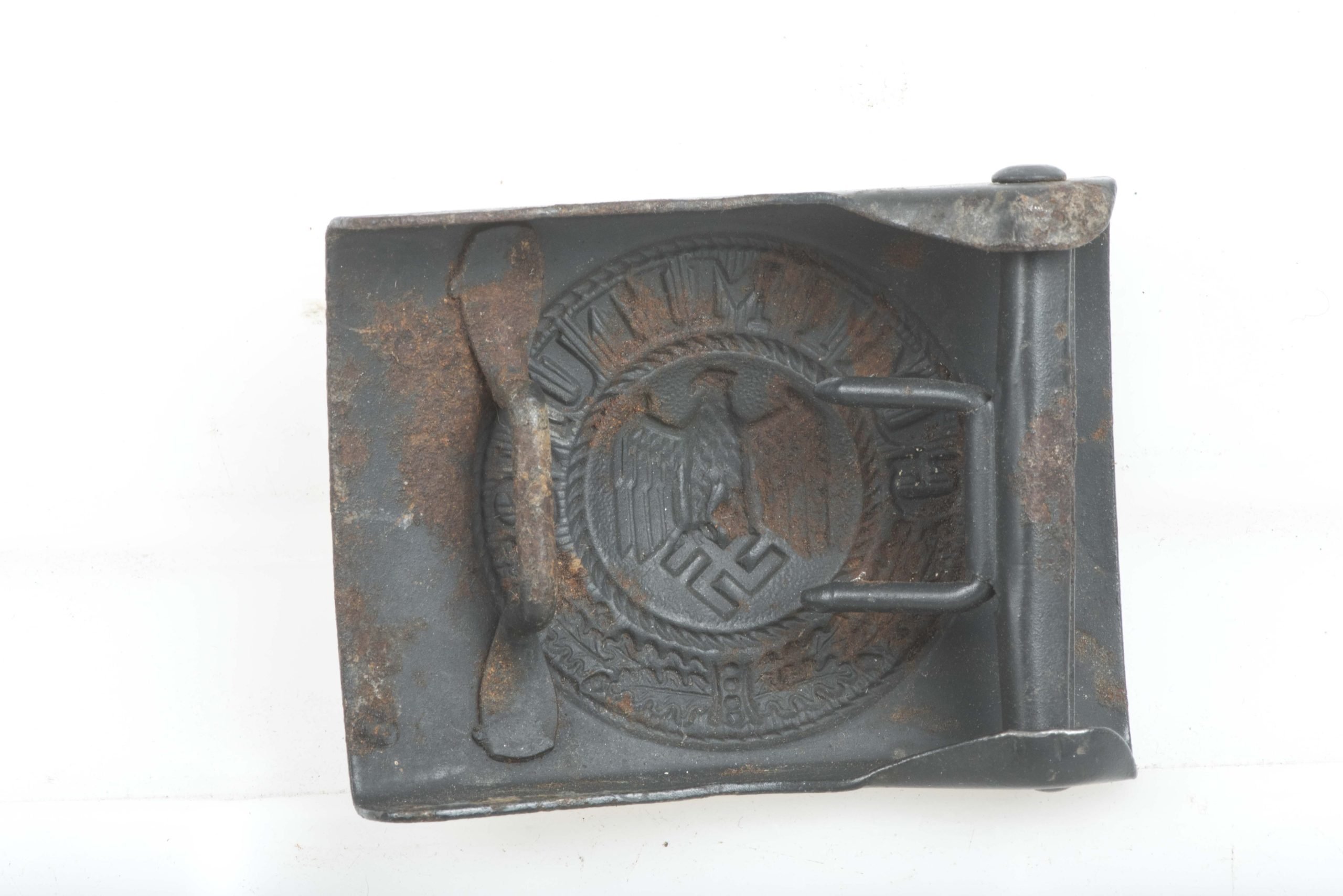 Late war steel blue Heer belt buckle by Overhoff & Cie, Lüdenscheid — image 3