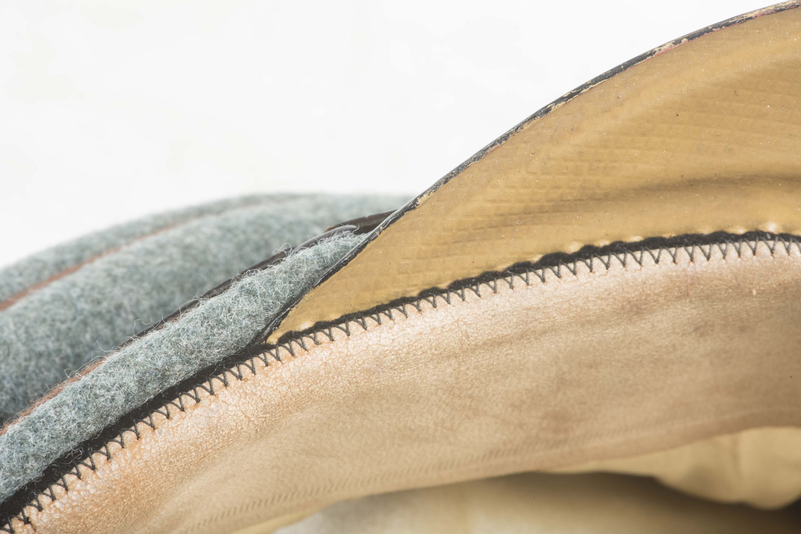 Heer EM / NCO visor for Kradschützen by Deutsche Wertarbeit — image 16