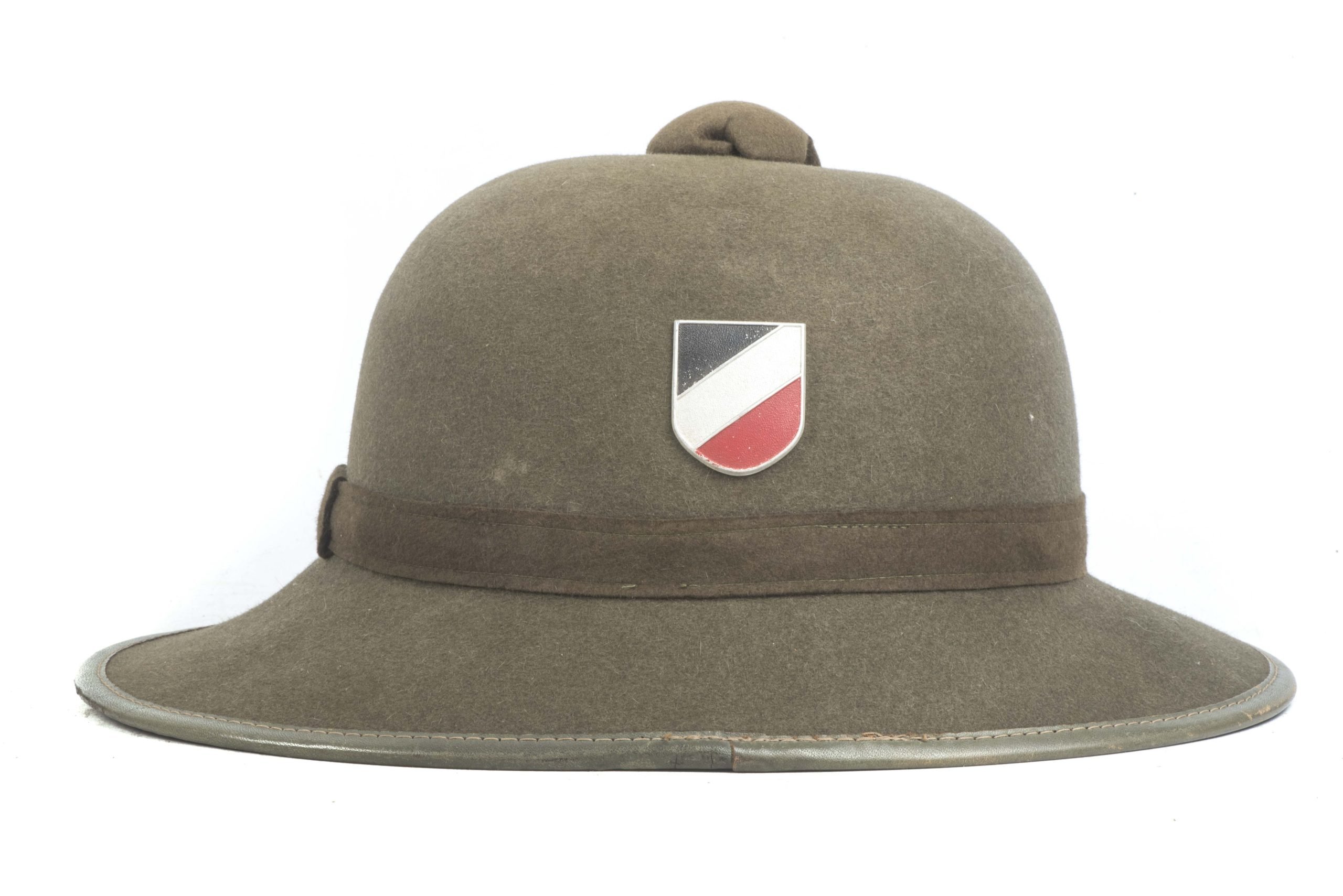 Unissued pith helmet dated 3.42 size 55 F.ST. L — image 3
