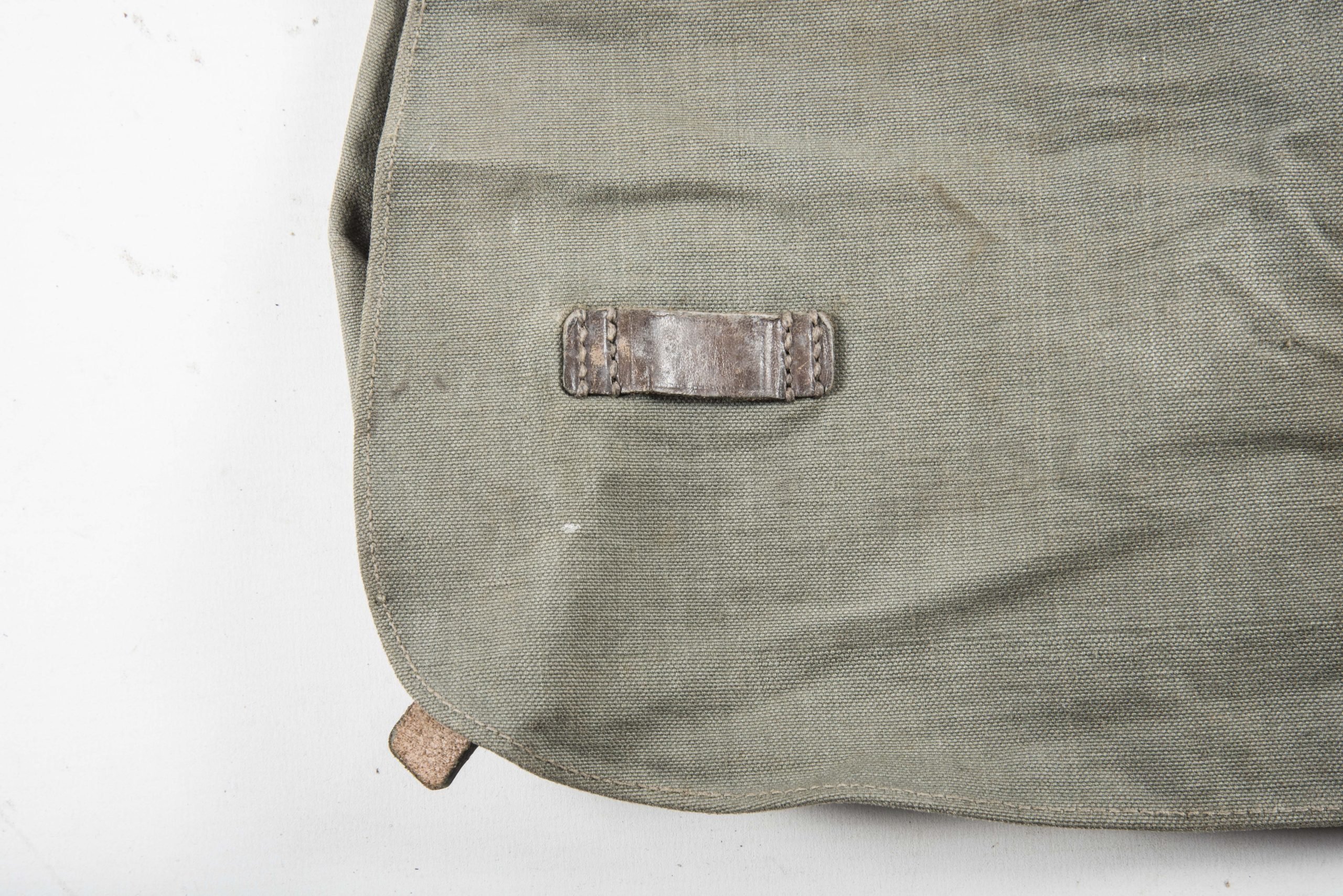 Pre war M31 breadbag marked DRP DSSD — image 3