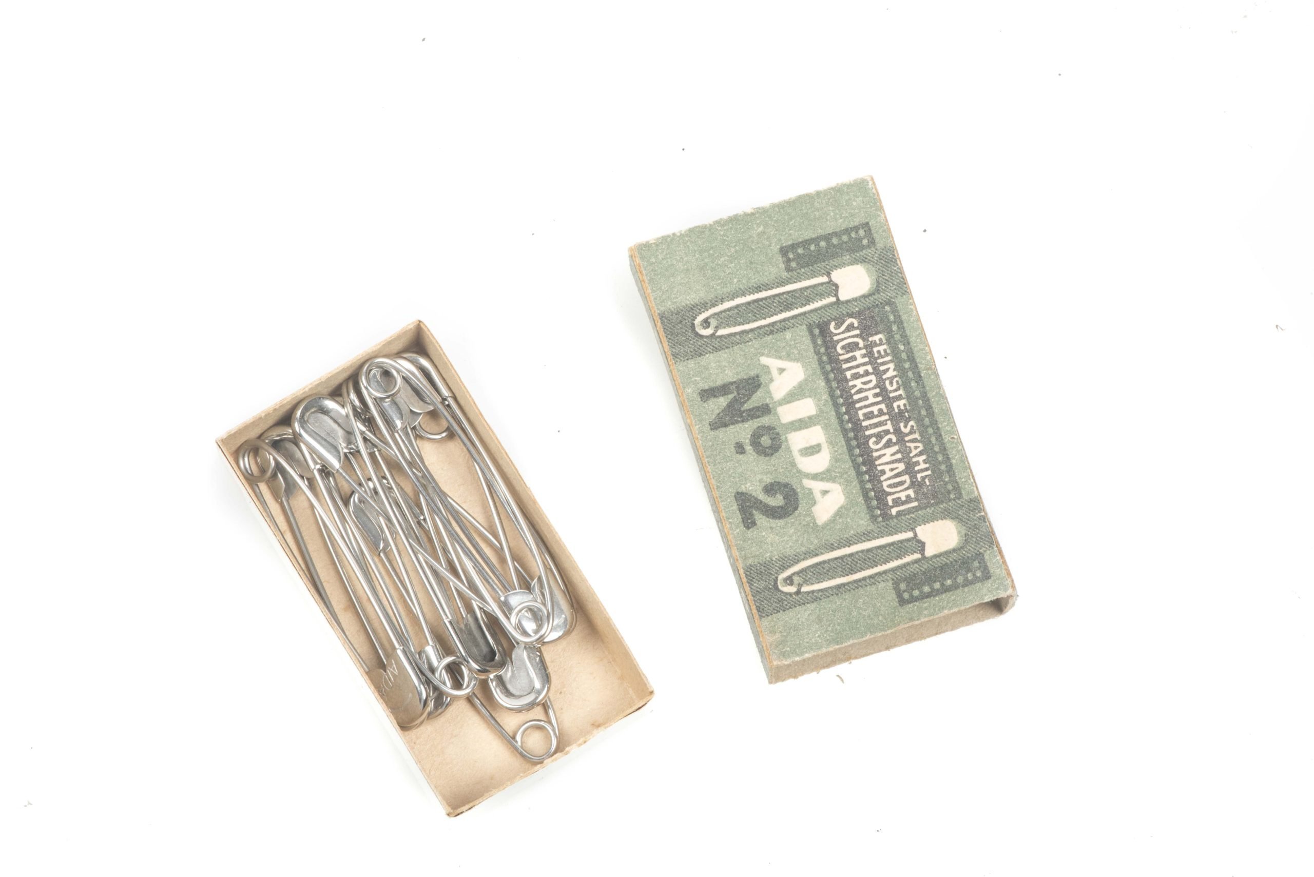 Sanitäter safety pins Aida Sicherheitsnadel — image 5