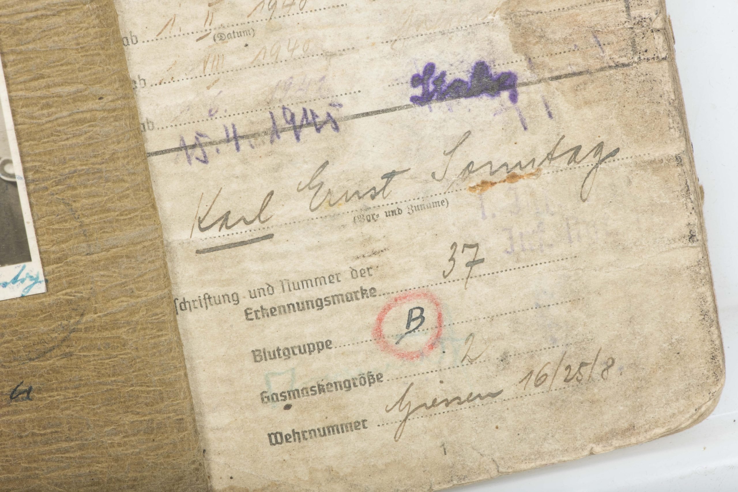 Soldbuch to Karl Ernst Sonntag, Grenadier Regiment 1044 — image 5